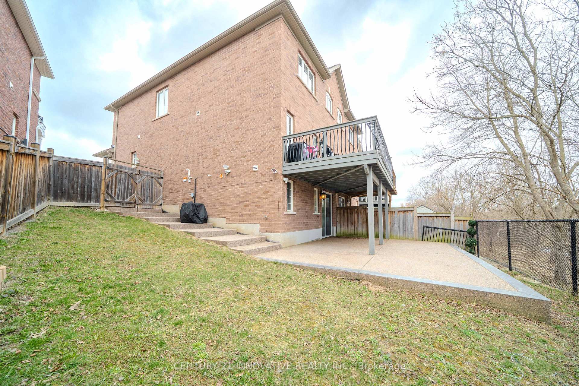 Photo 40 of 68 Gentile Circle W, Vaughan, Elder Mills — HOMEH