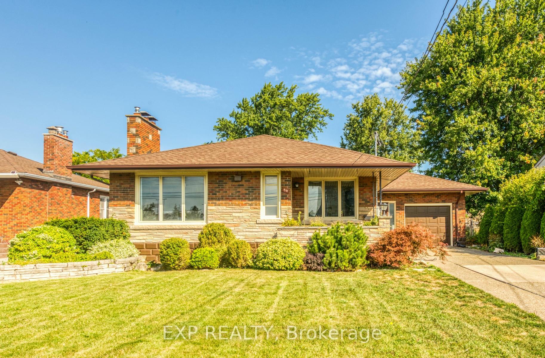 Photo 2 of 54 Third Street, Welland, Lincoln/Crowland — HOMEH