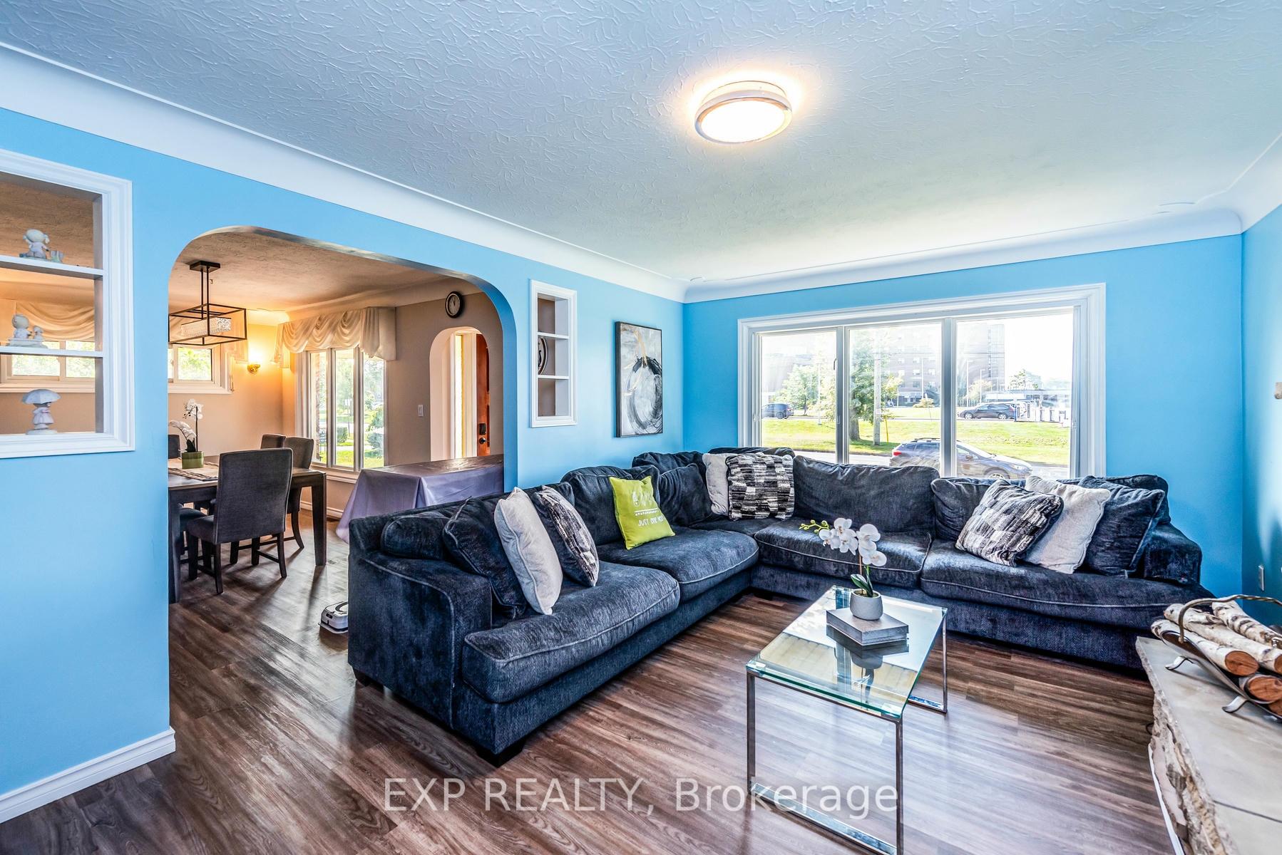 Photo 4 of 54 Third Street, Welland, Lincoln/Crowland — HOMEH