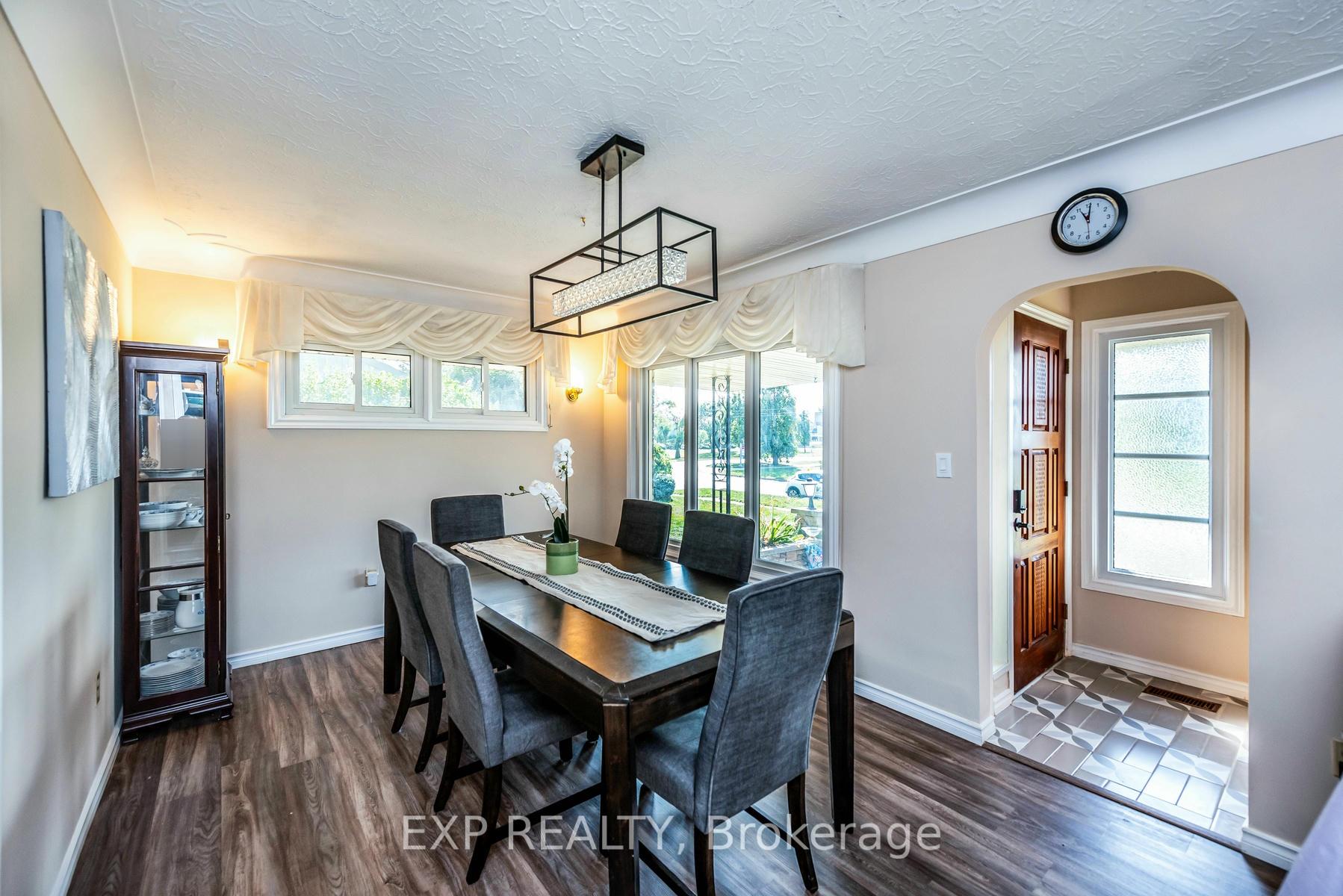 Photo 9 of 54 Third Street, Welland, Lincoln/Crowland — HOMEH