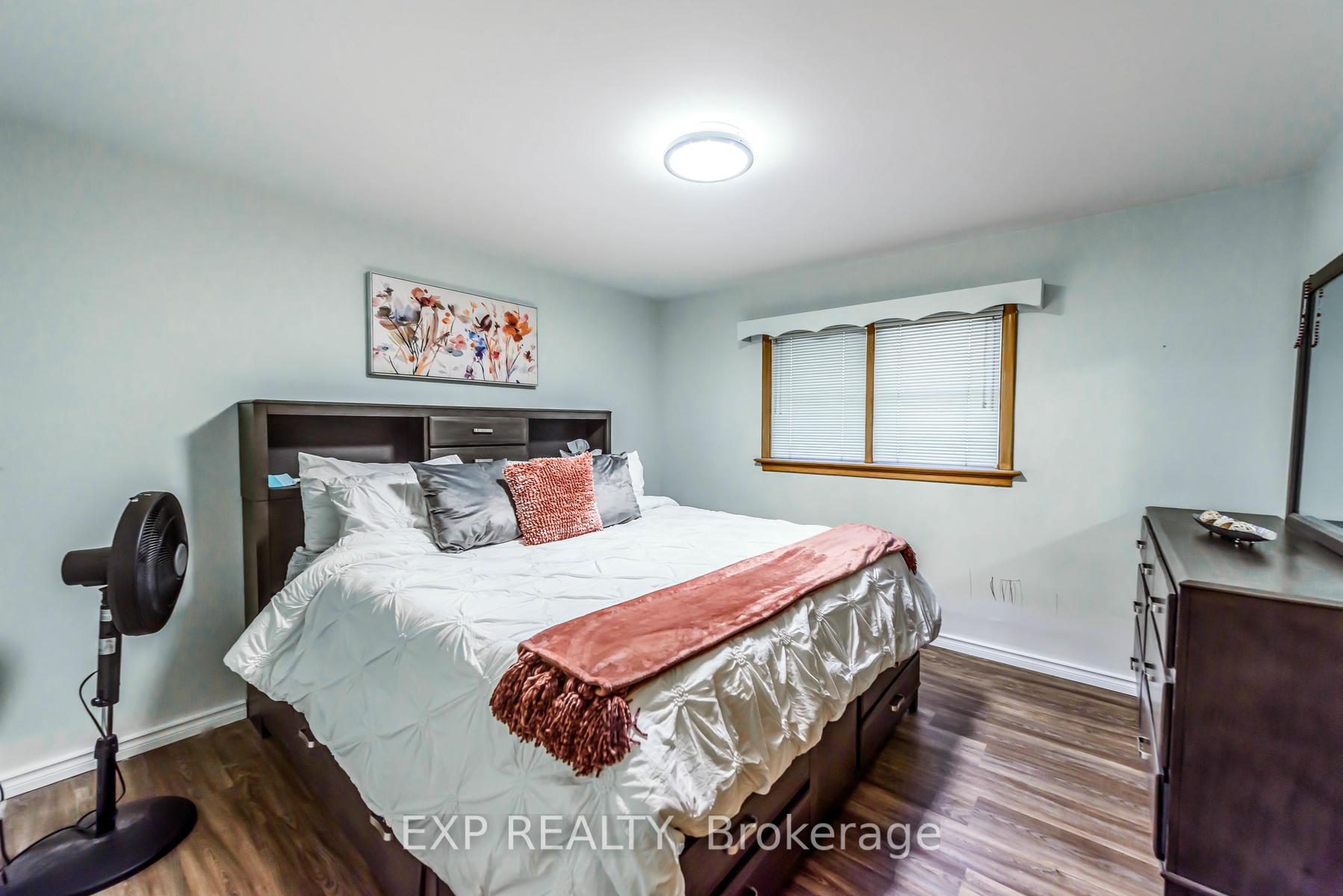 Photo 12 of 54 Third Street, Welland, Lincoln/Crowland — HOMEH