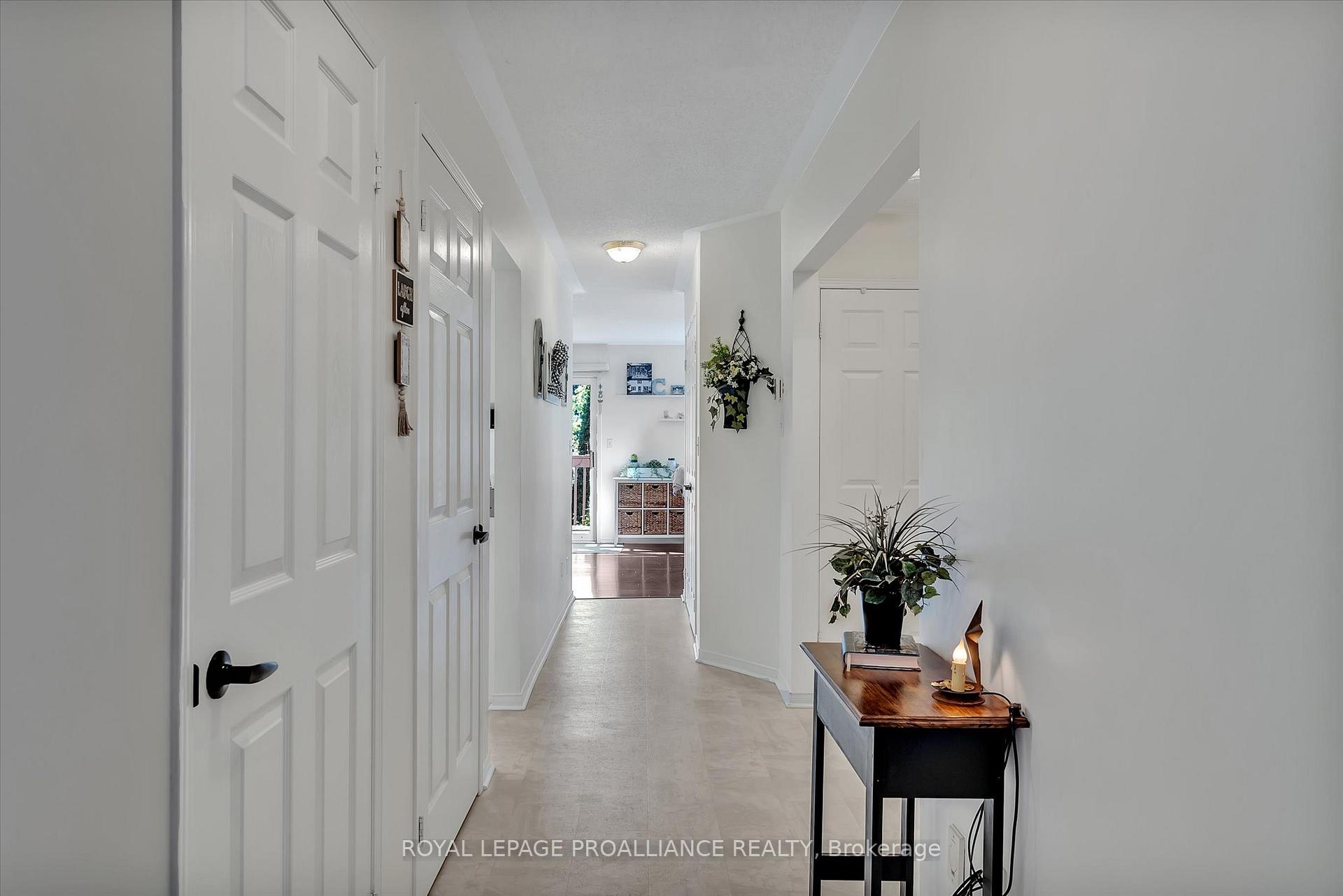 Photo 16 of 1269 Eagle Crescent, Peterborough, Monaghan Ward 2 — HOMEH