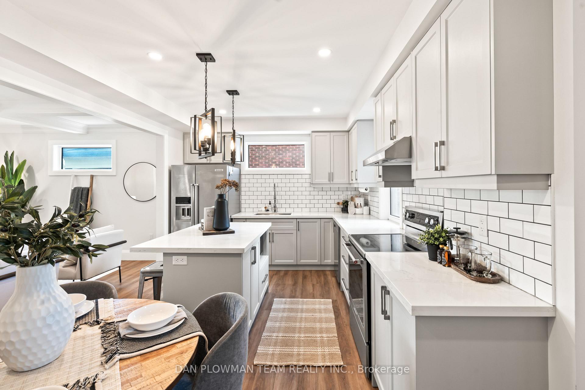 Photo 10 of 209 Oshawa Boulevard N, Oshawa, O'Neill — HOMEH