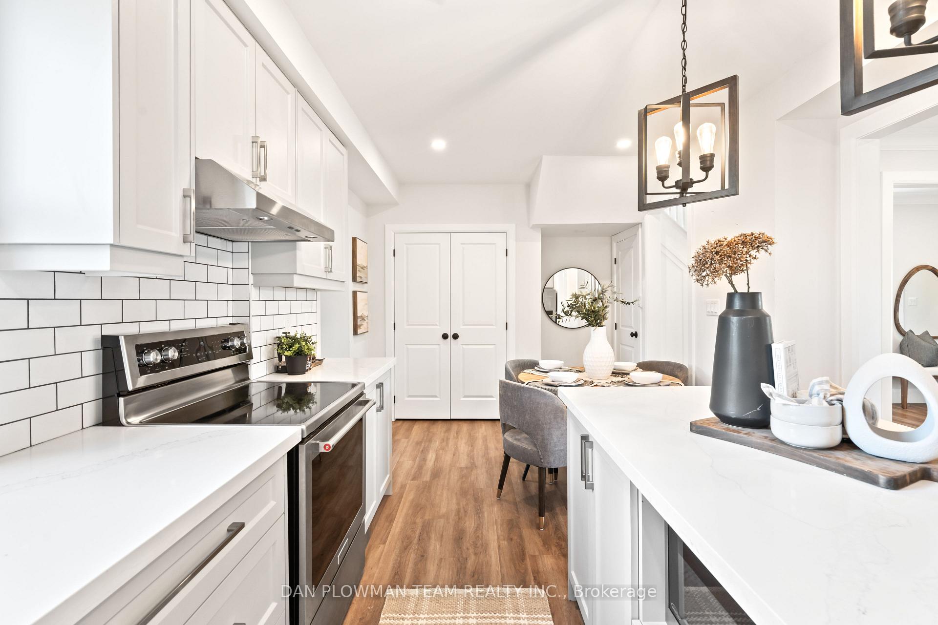 Photo 12 of 209 Oshawa Boulevard N, Oshawa, O'Neill — HOMEH