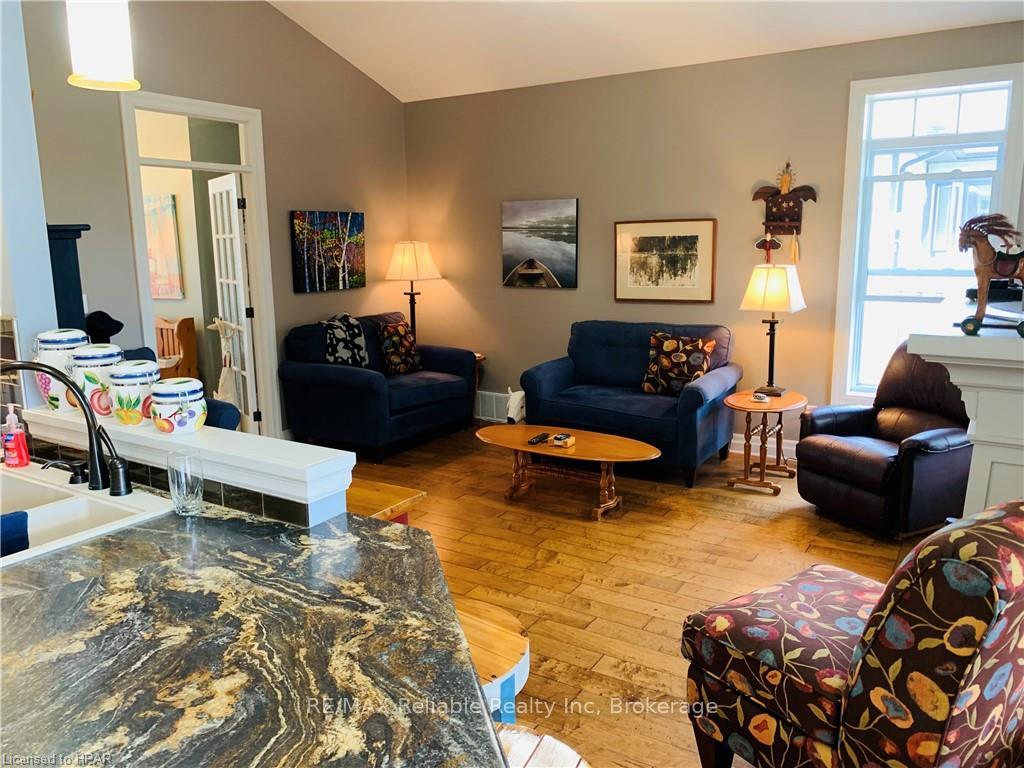 Photo 6 of 22 Thimbleweed Drive, Bluewater, Bayfield — HOMEH