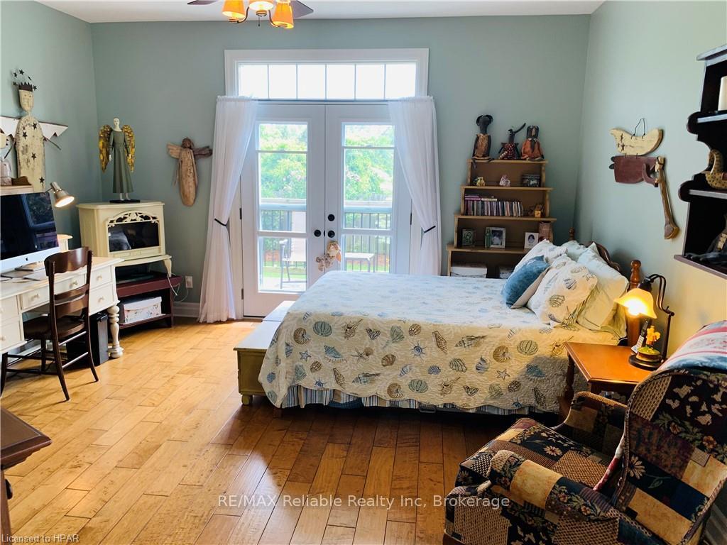 Photo 16 of 22 Thimbleweed Drive, Bluewater, Bayfield — HOMEH