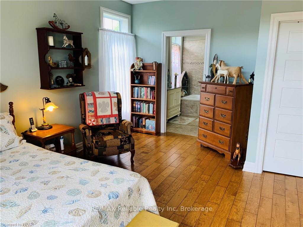 Photo 13 of 22 Thimbleweed Drive, Bluewater, Bayfield — HOMEH