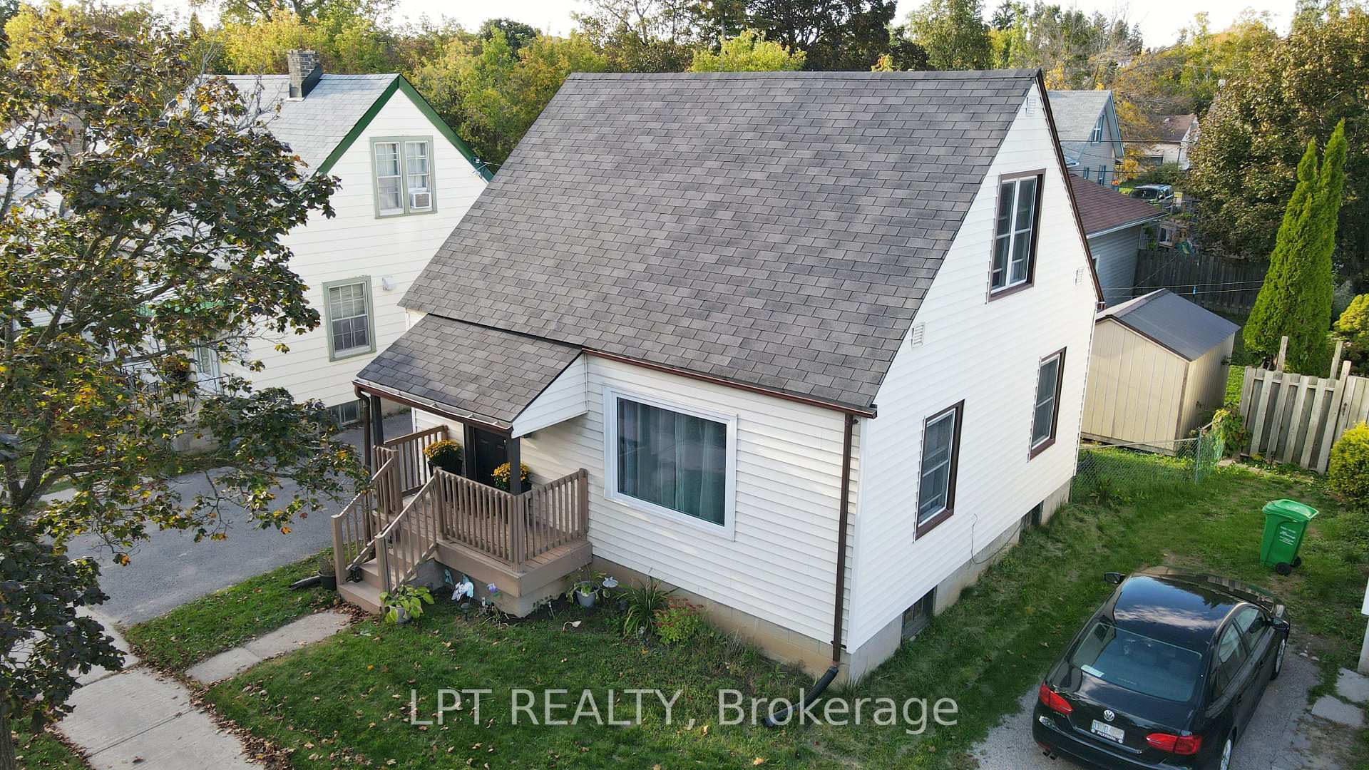 Photo 15 of 772 Duffus Street, Peterborough, Otonabee Ward 1 — HOMEH