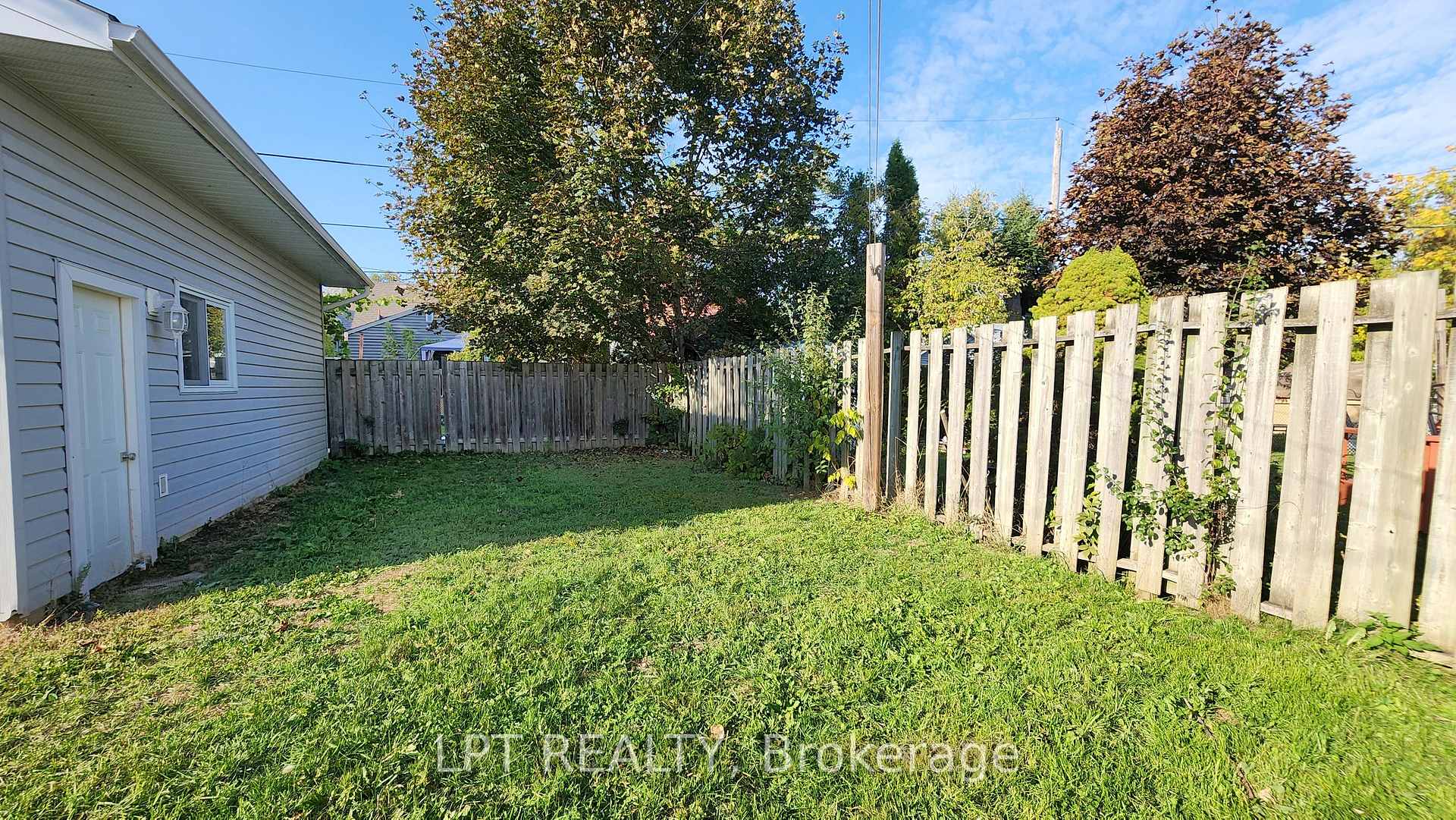 Photo 18 of 772 Duffus Street, Peterborough, Otonabee Ward 1 — HOMEH