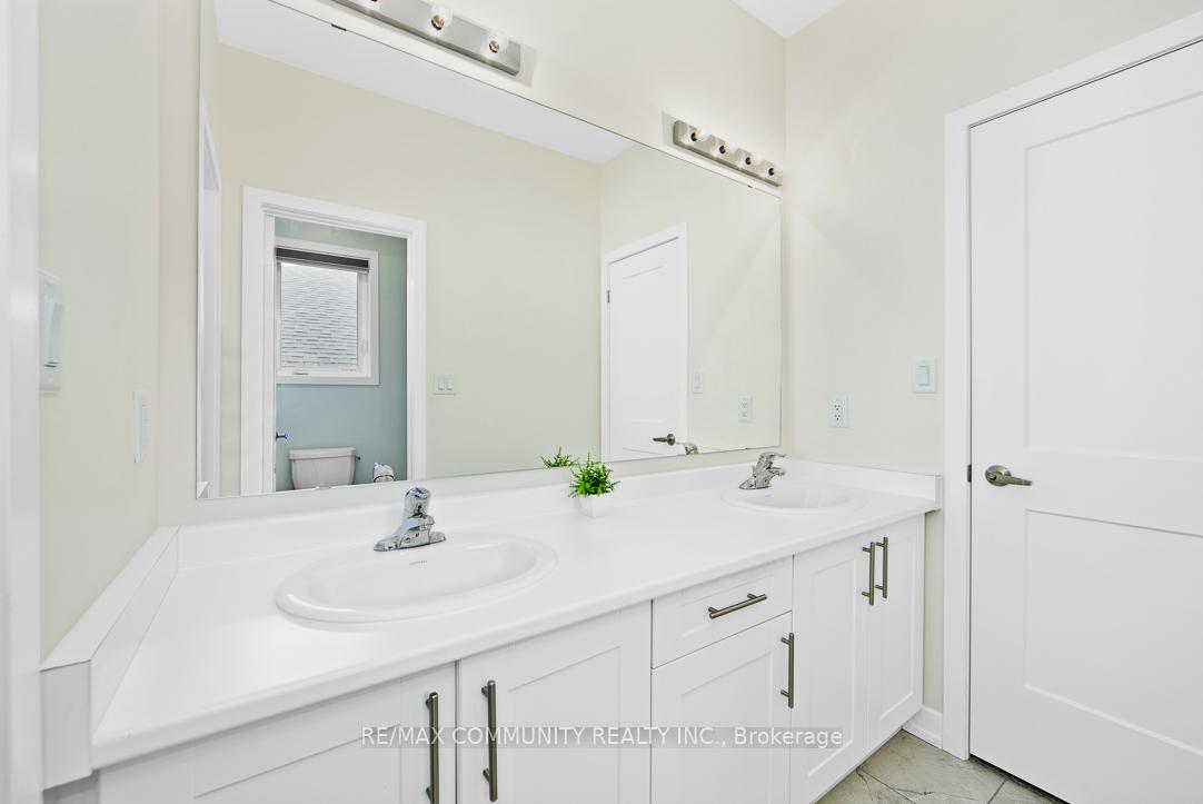 Photo 21 of 908 Rexton Drive, Oshawa, Kedron — HOMEH