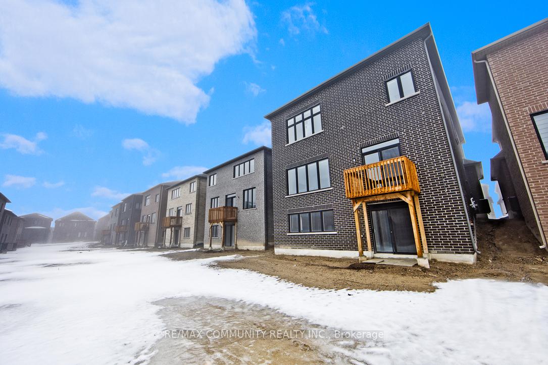 Photo 25 of 908 Rexton Drive, Oshawa, Kedron — HOMEH