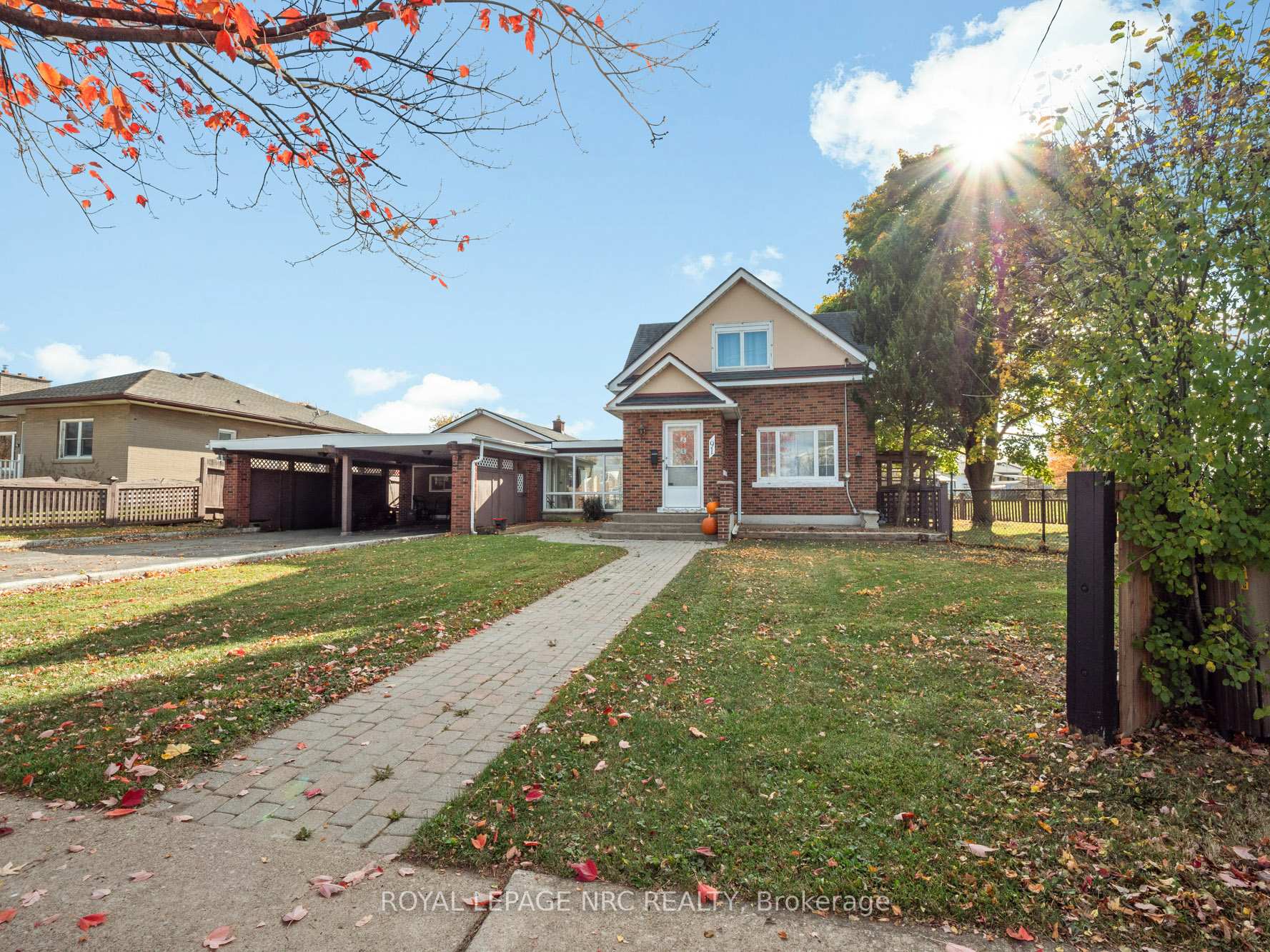 Photo 3 of 91 Saint George Street, Welland, Broadway — HOMEH