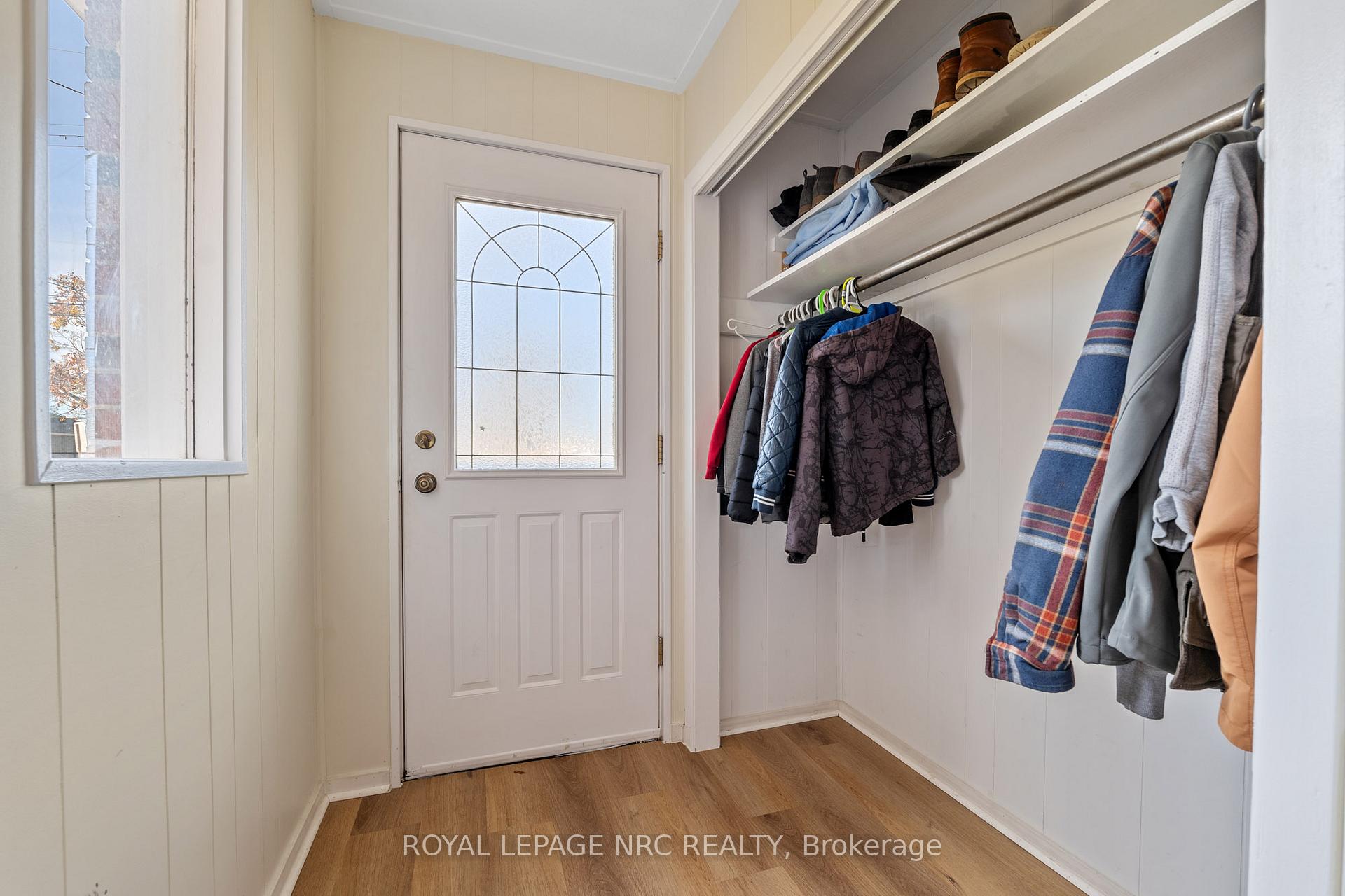 Photo 16 of 91 Saint George Street, Welland, Broadway — HOMEH