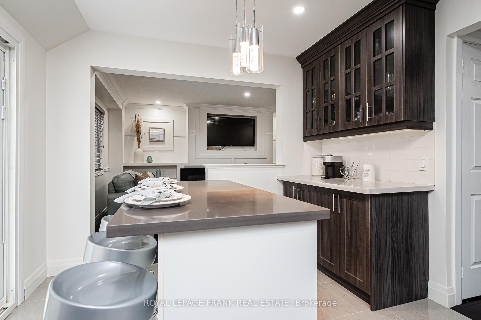 Photo 6 of 750 Pascoe Court, Oshawa, Pinecrest — HOMEH