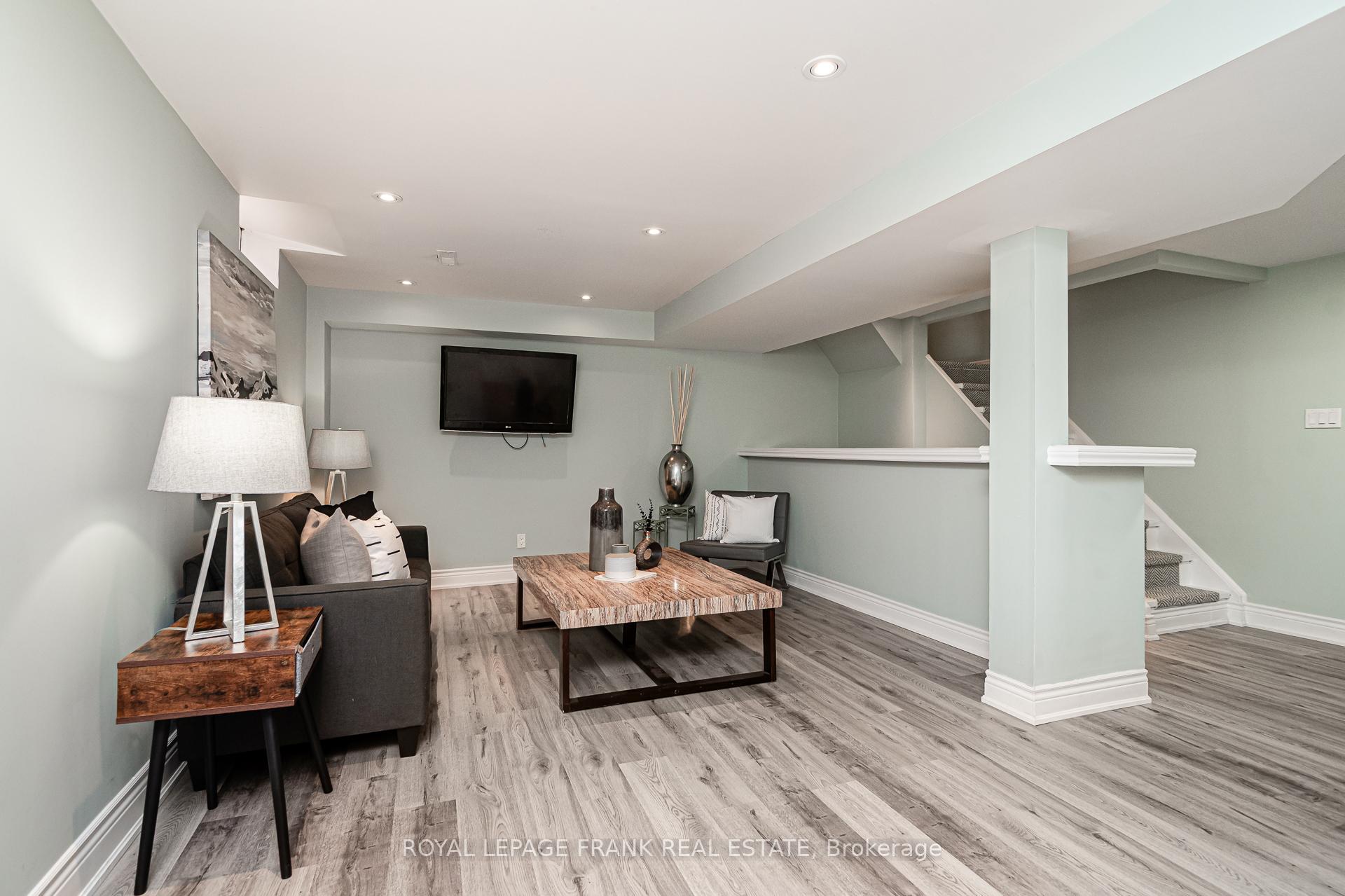Photo 40 of 750 Pascoe Court, Oshawa, Pinecrest — HOMEH