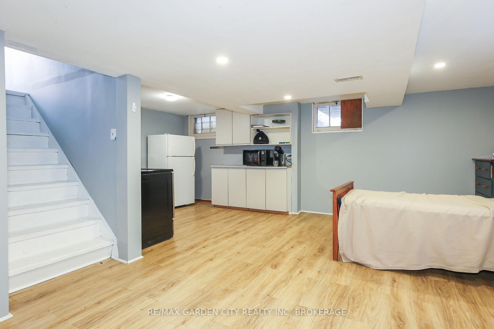 Photo 29 of 133 Lyons Avenue, Welland, Lincoln/Crowland — HOMEH