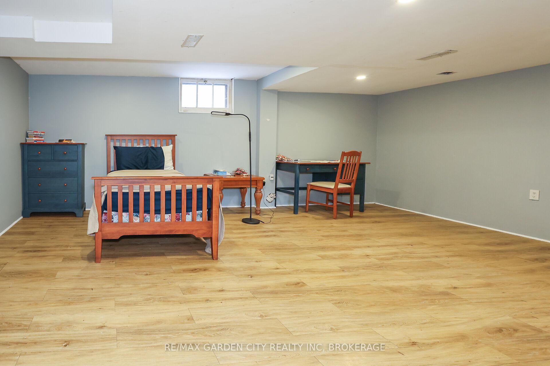 Photo 30 of 133 Lyons Avenue, Welland, Lincoln/Crowland — HOMEH