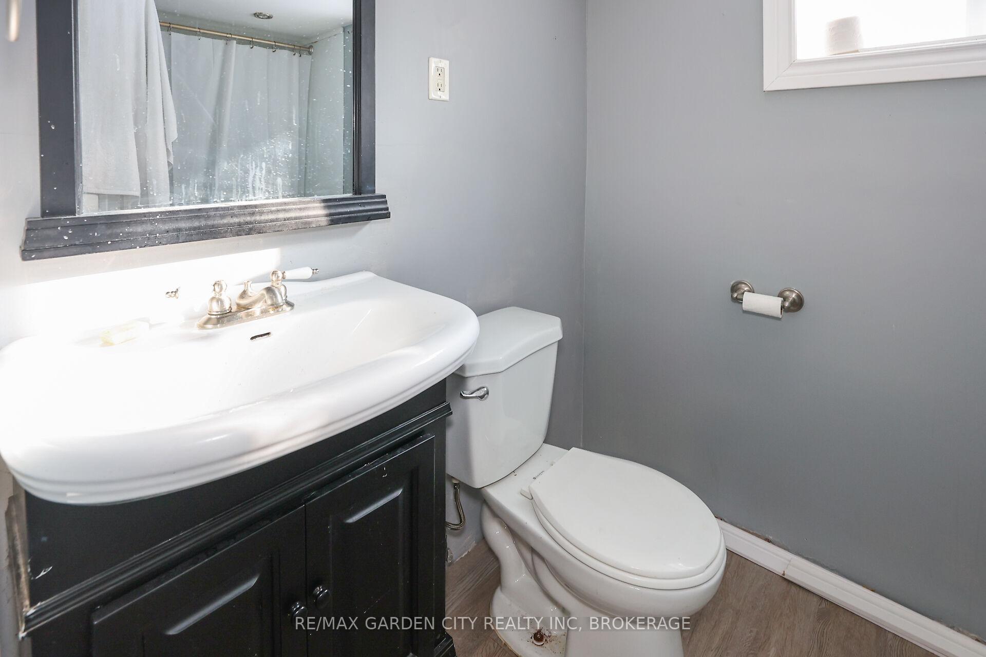 Photo 32 of 133 Lyons Avenue, Welland, Lincoln/Crowland — HOMEH