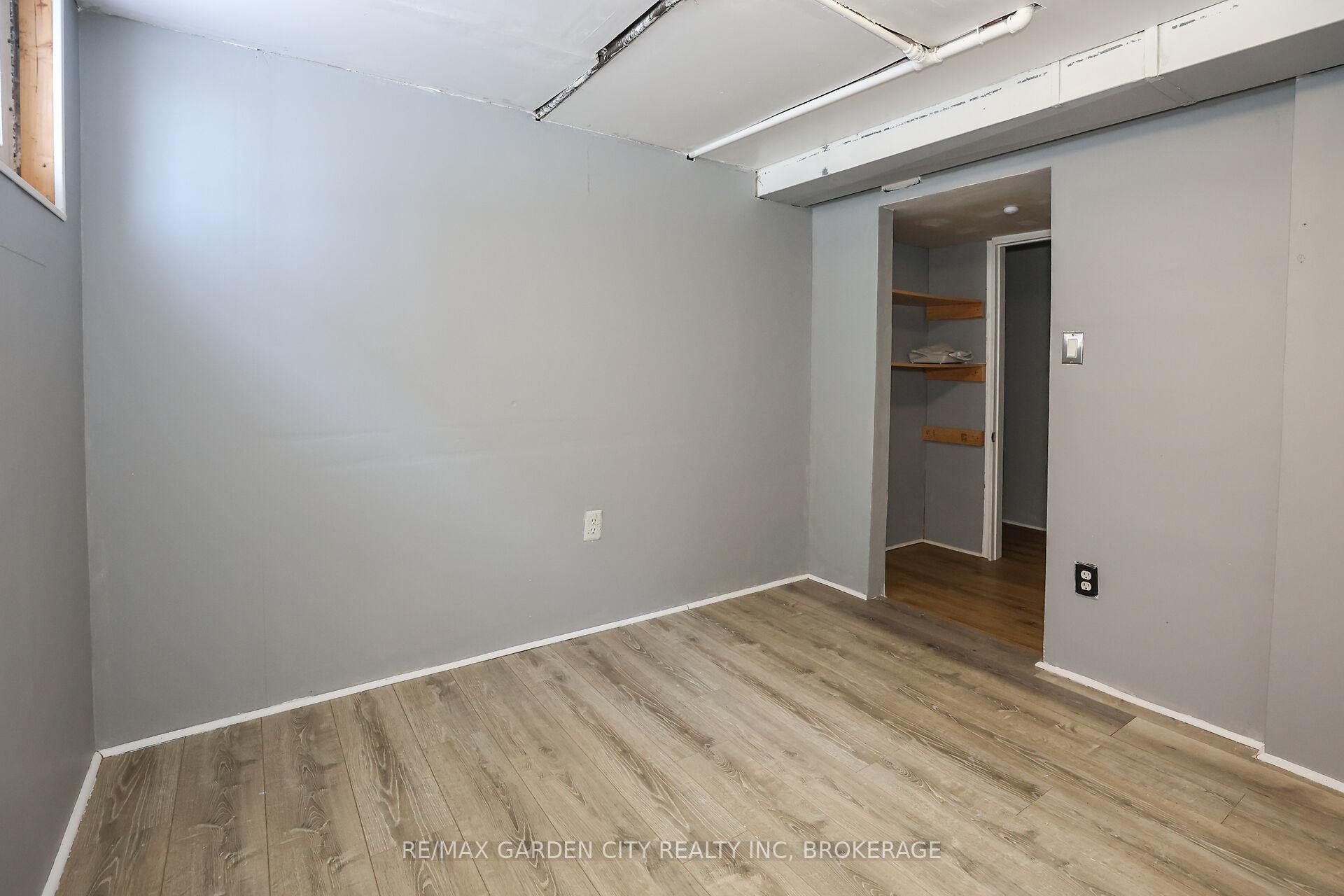Photo 36 of 133 Lyons Avenue, Welland, Lincoln/Crowland — HOMEH