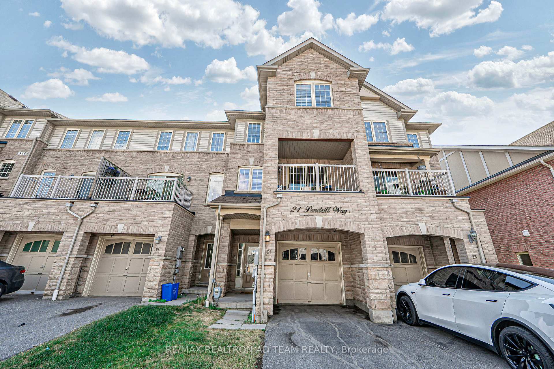 Photo 1 of 21 Pendrill Way, Ajax, Central East — HOMEH