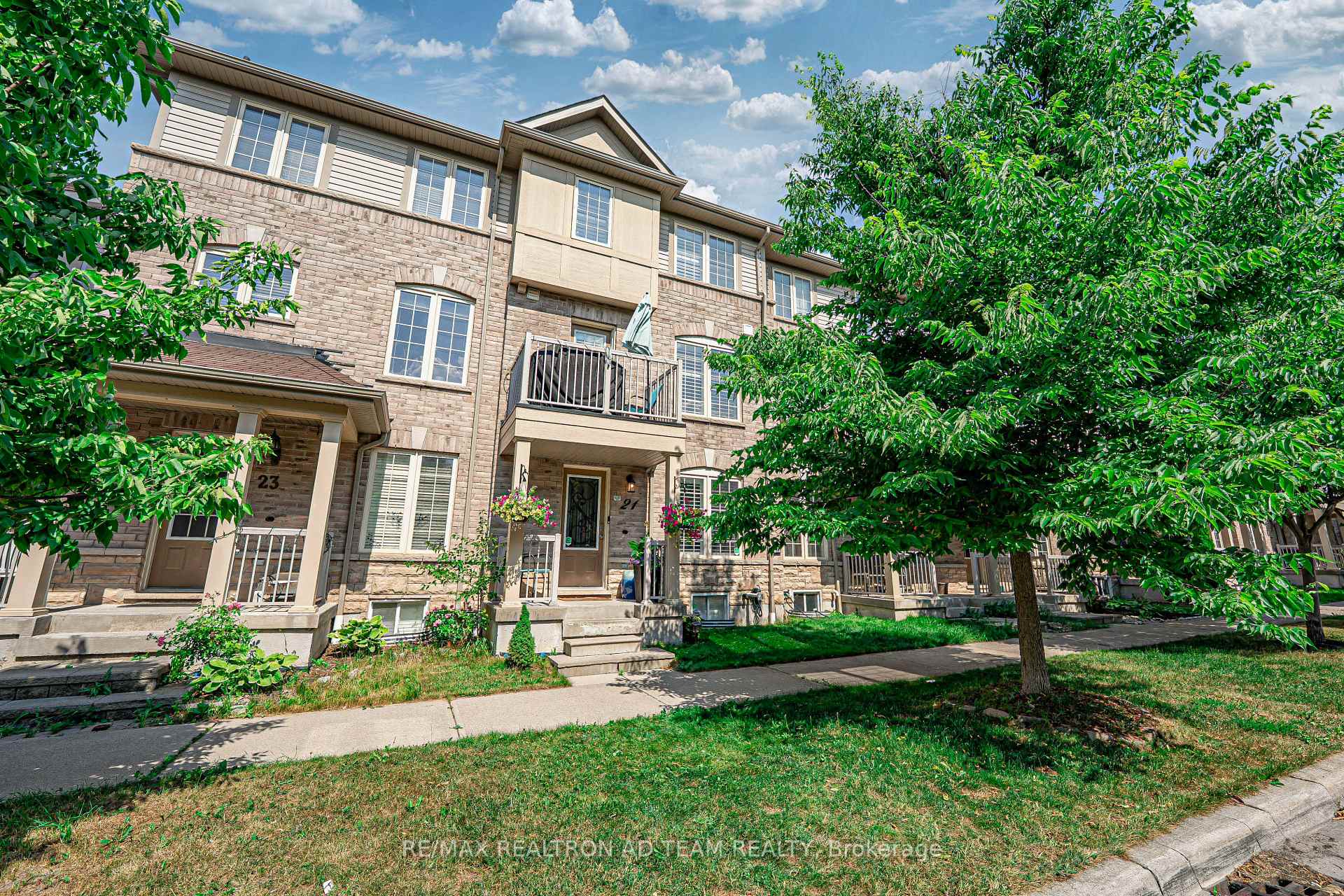 Photo 3 of 21 Pendrill Way, Ajax, Central East — HOMEH