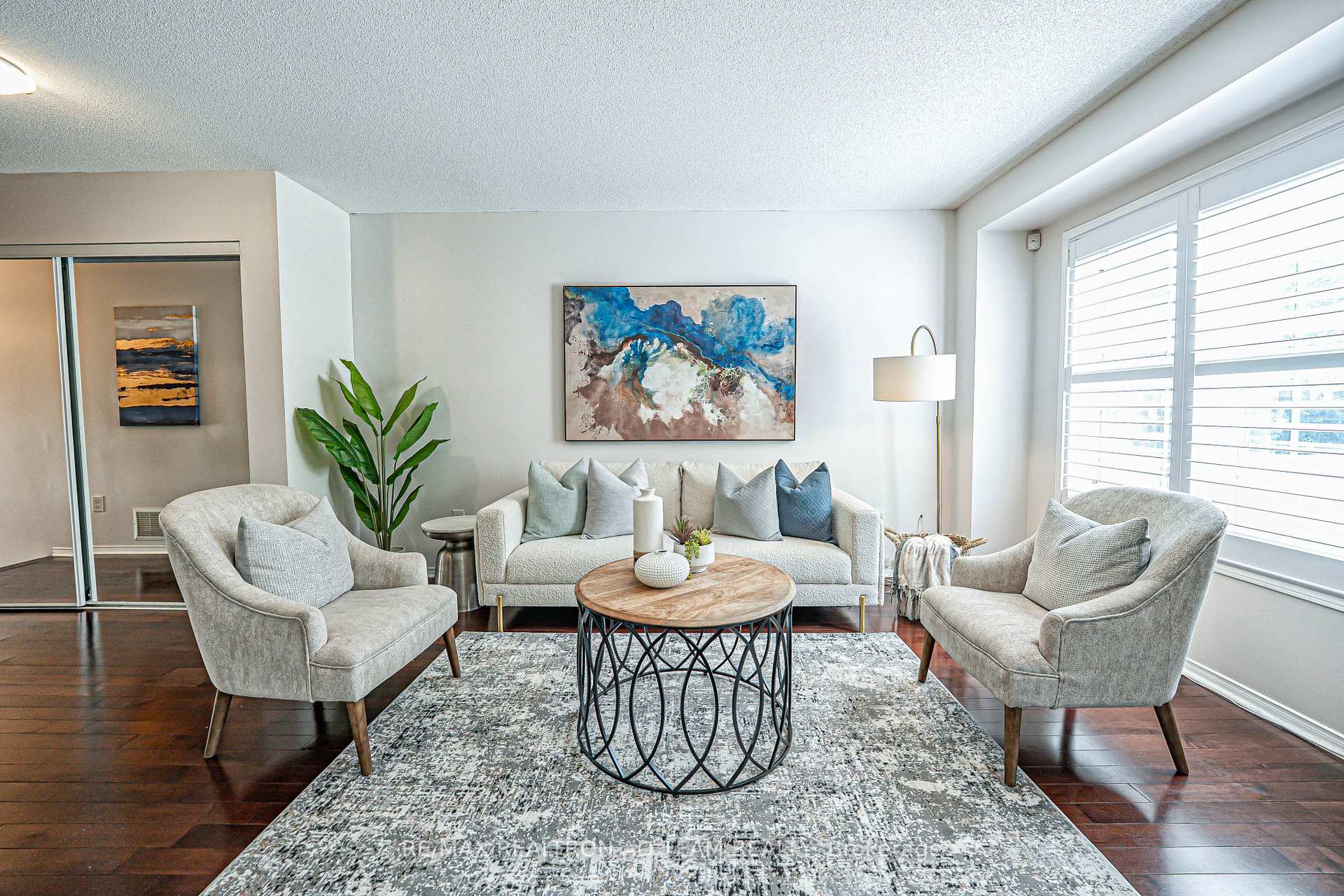 Photo 6 of 21 Pendrill Way, Ajax, Central East — HOMEH