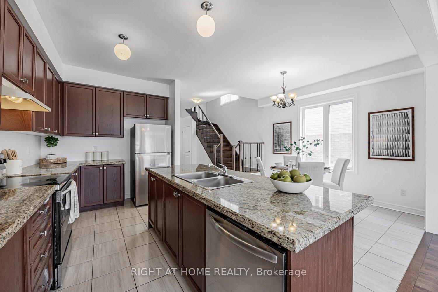 Photo 6 of 145 Cathedral Drive, Whitby, Rolling Acres — HOMEH