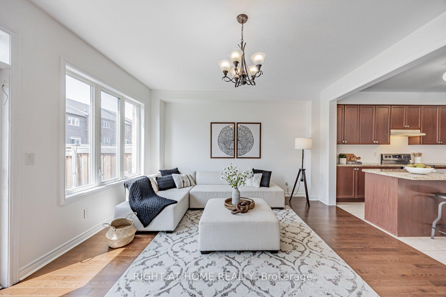Photo 13 of 145 Cathedral Drive, Whitby, Rolling Acres — HOMEH