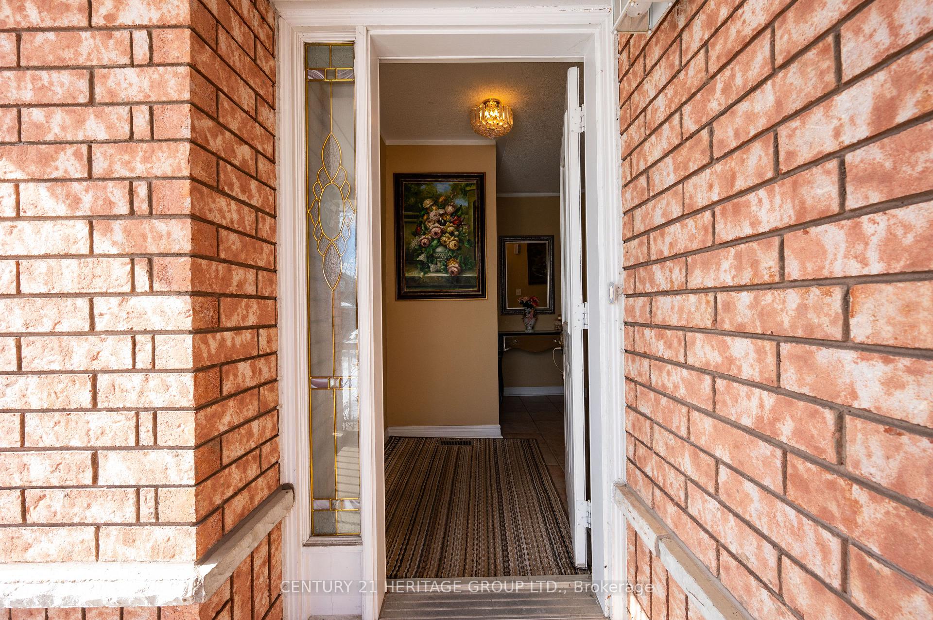 Photo 1 of 73 Solway Avenue, Vaughan, Maple — HOMEH