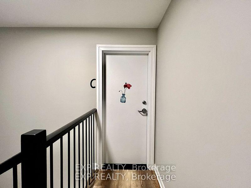 Photo 2 of Unit B, 805 Maplewood Avenue, Ottawa, Queensway Terrace North — HOMEH