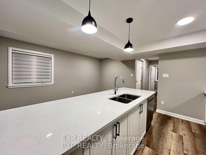 Photo 10 of Unit B, 805 Maplewood Avenue, Ottawa, Queensway Terrace North — HOMEH