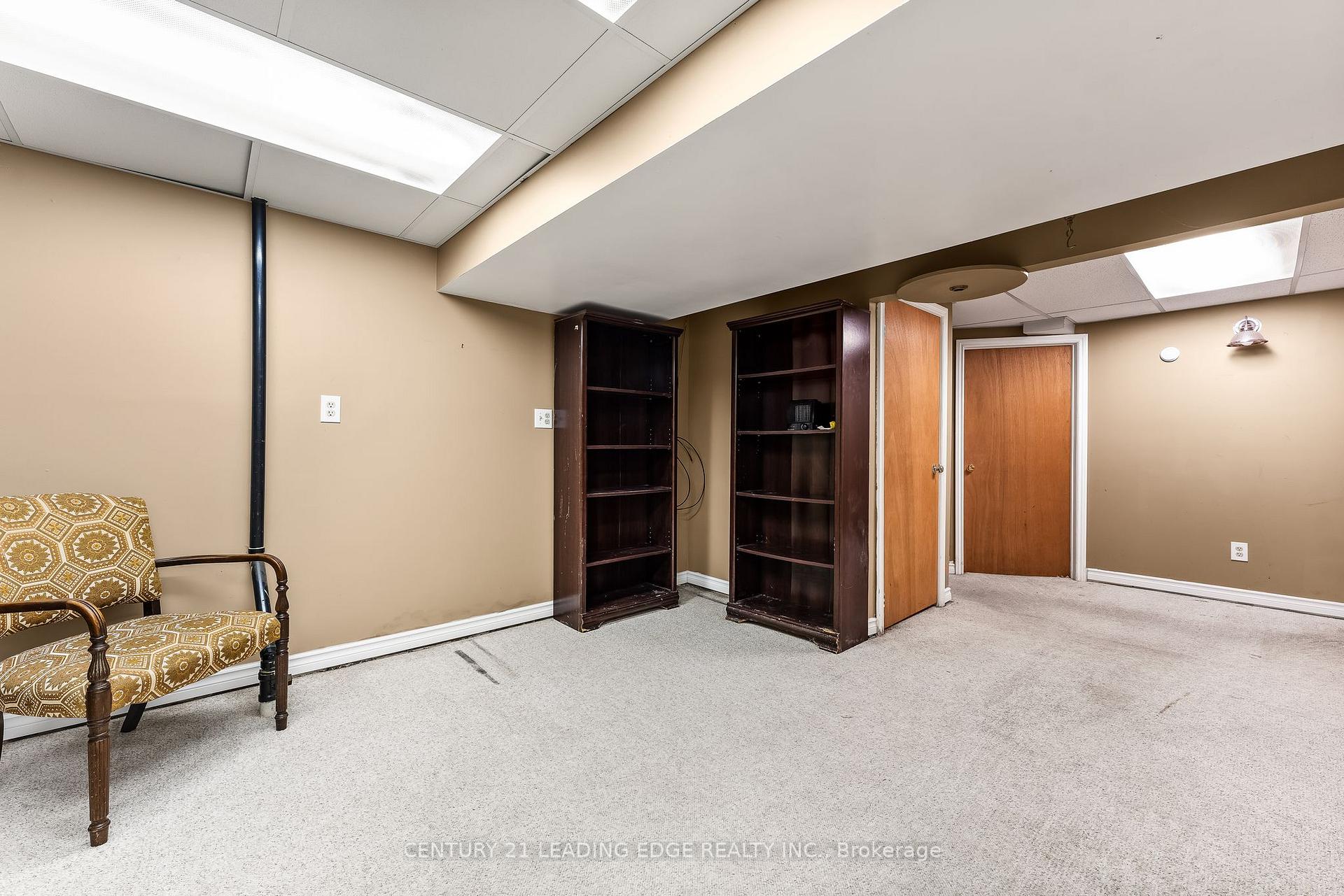 Photo 16 of 840 William Booth Crescent, Oshawa, Centennial — HOMEH
