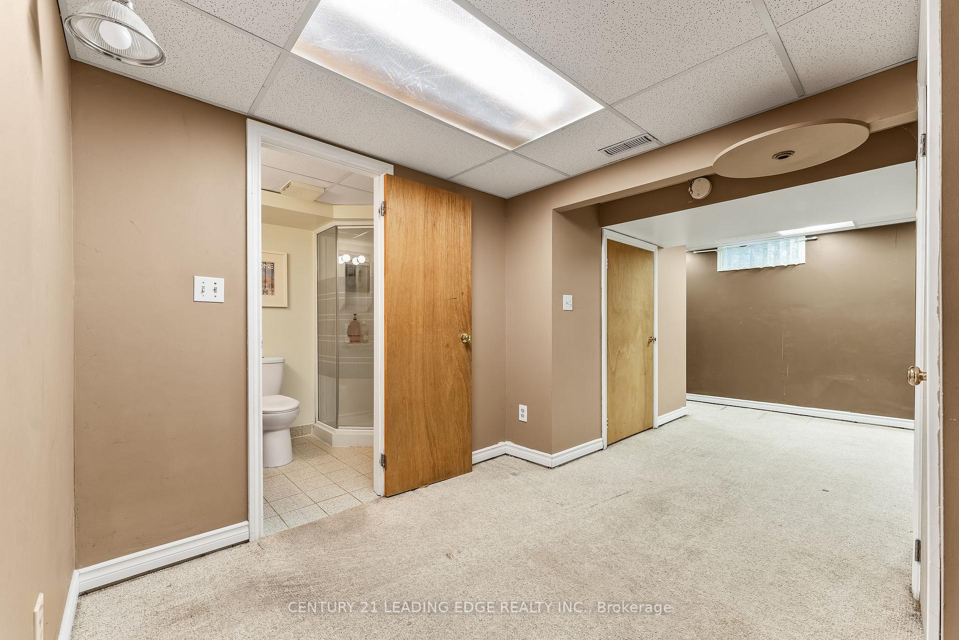 Photo 17 of 840 William Booth Crescent, Oshawa, Centennial — HOMEH
