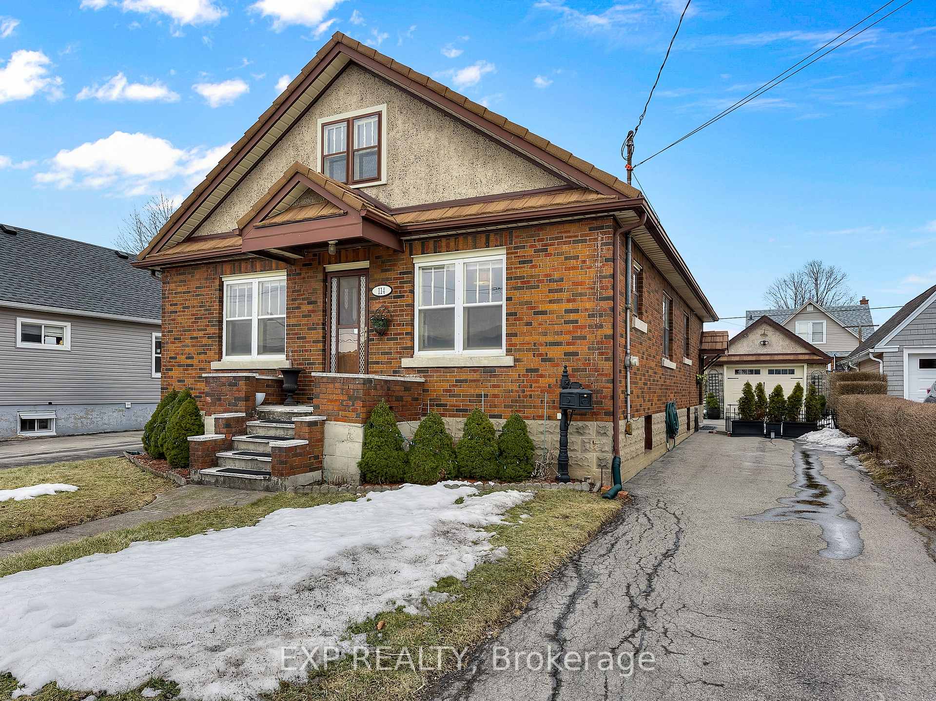 Photo 1 of 114 Scholfield Avenue S, Welland, Lincoln/Crowland — HOMEH