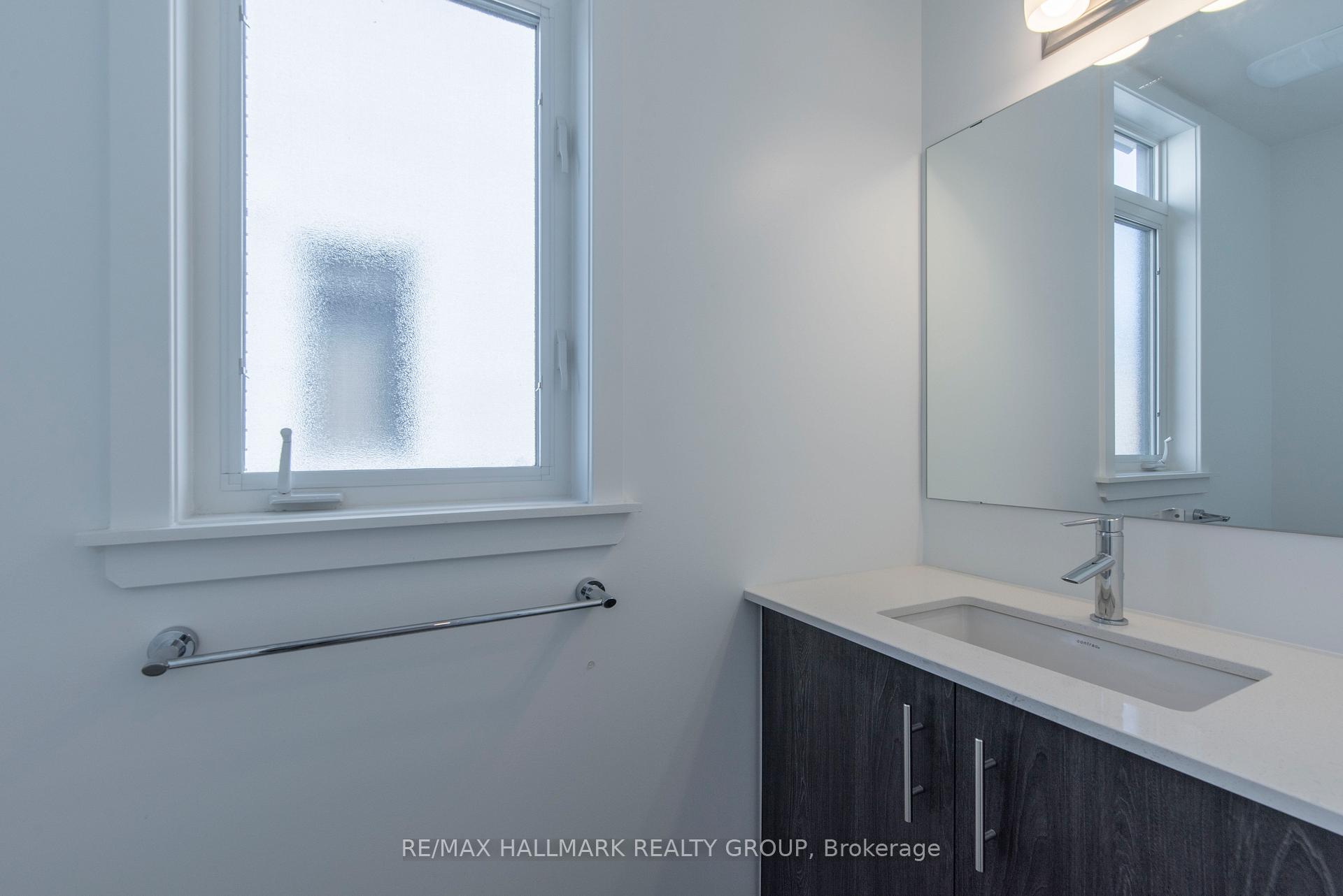 Photo 11 of 853 Solarium Avenue, Ottawa, Riverside South/Gloucester Glen — HOMEH