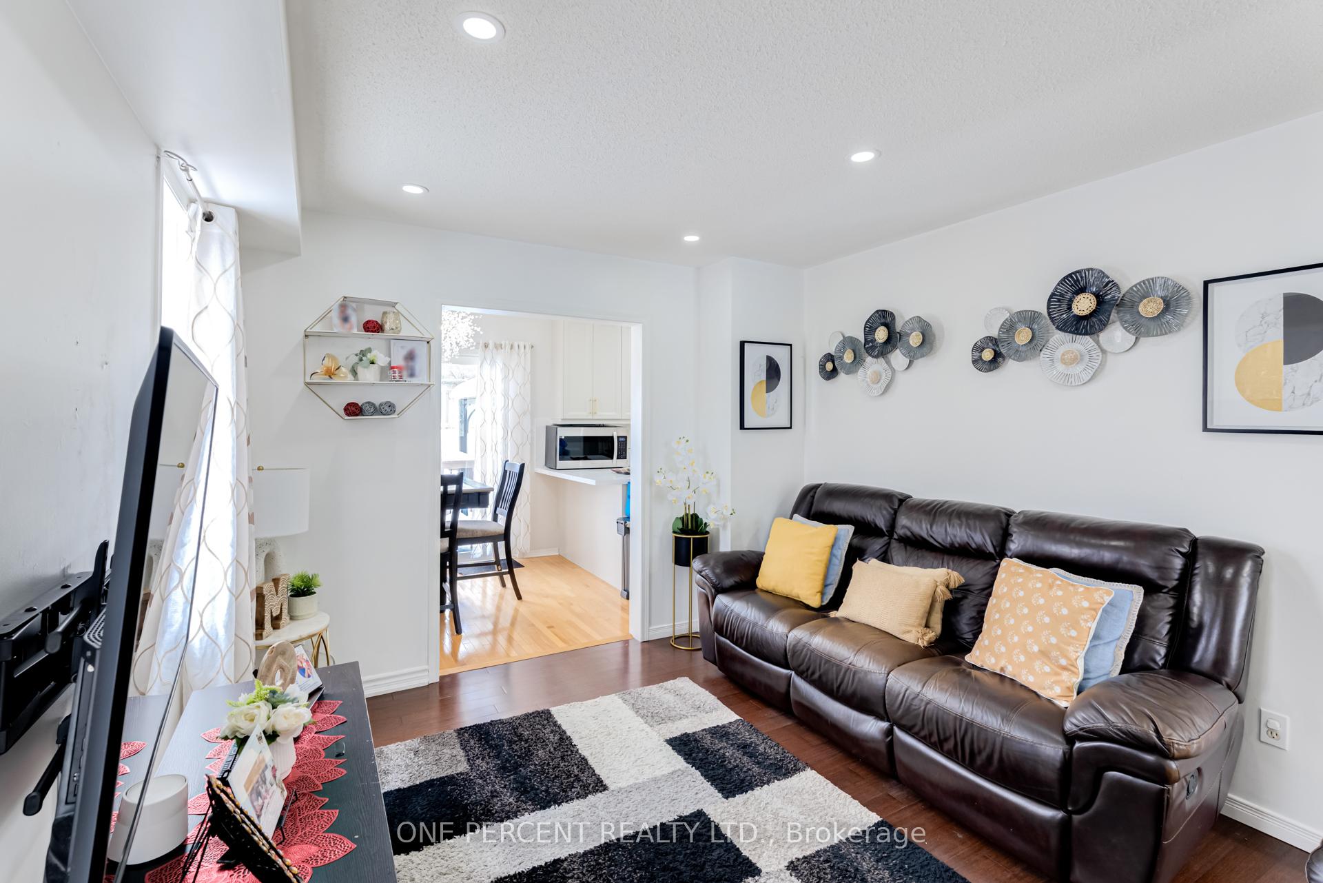 Photo 7 of 1624 Canadore Crescent, Oshawa, Samac — HOMEH