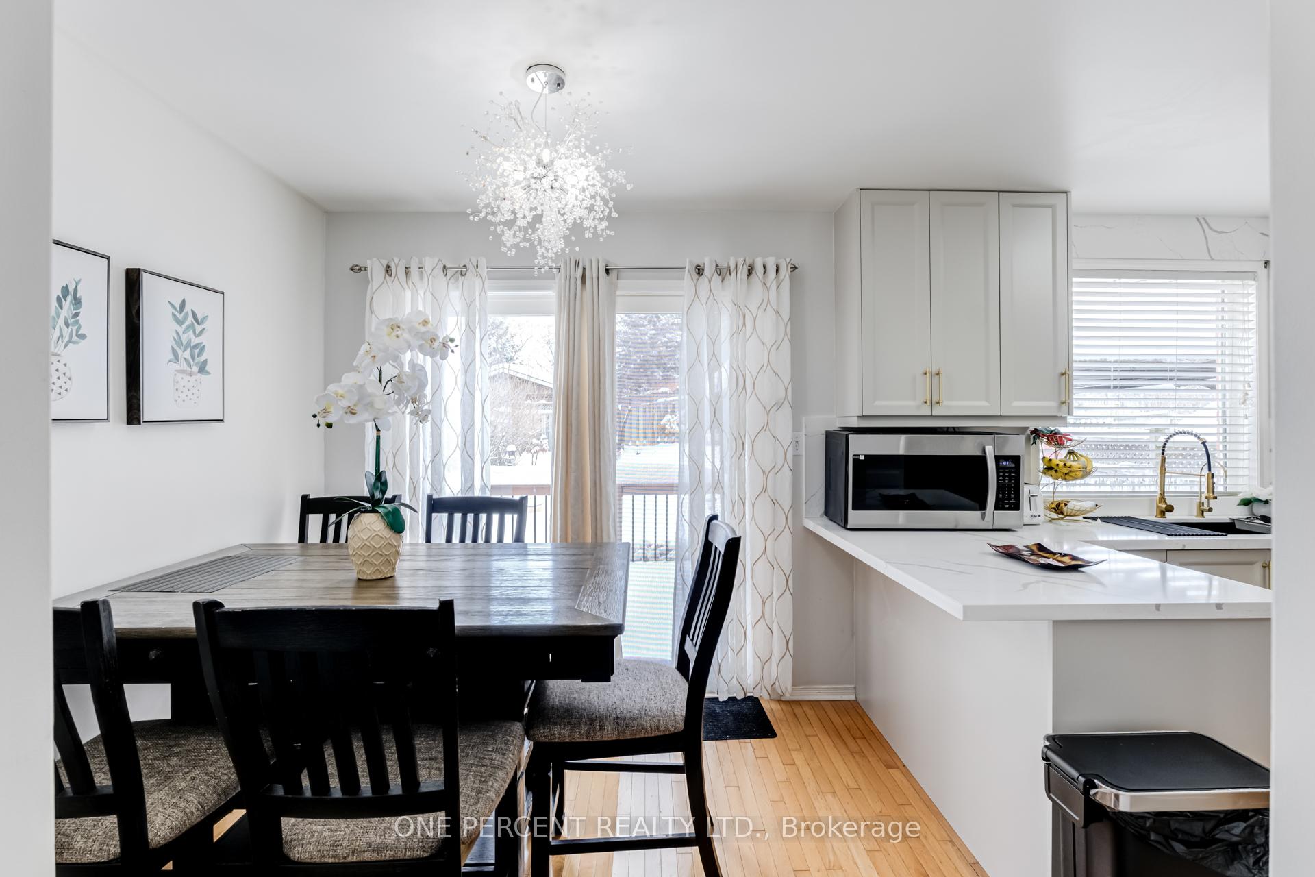 Photo 8 of 1624 Canadore Crescent, Oshawa, Samac — HOMEH