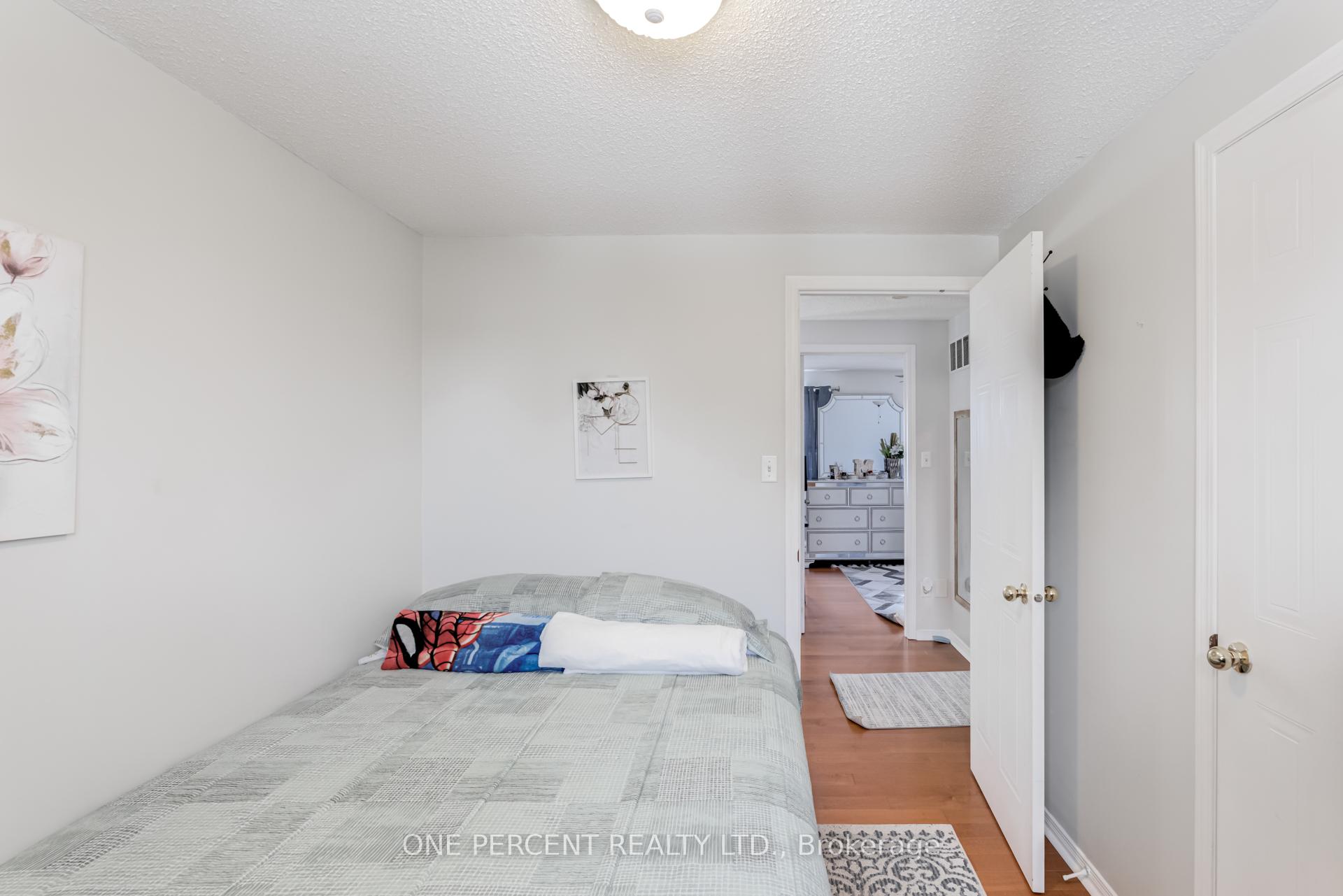 Photo 28 of 1624 Canadore Crescent, Oshawa, Samac — HOMEH
