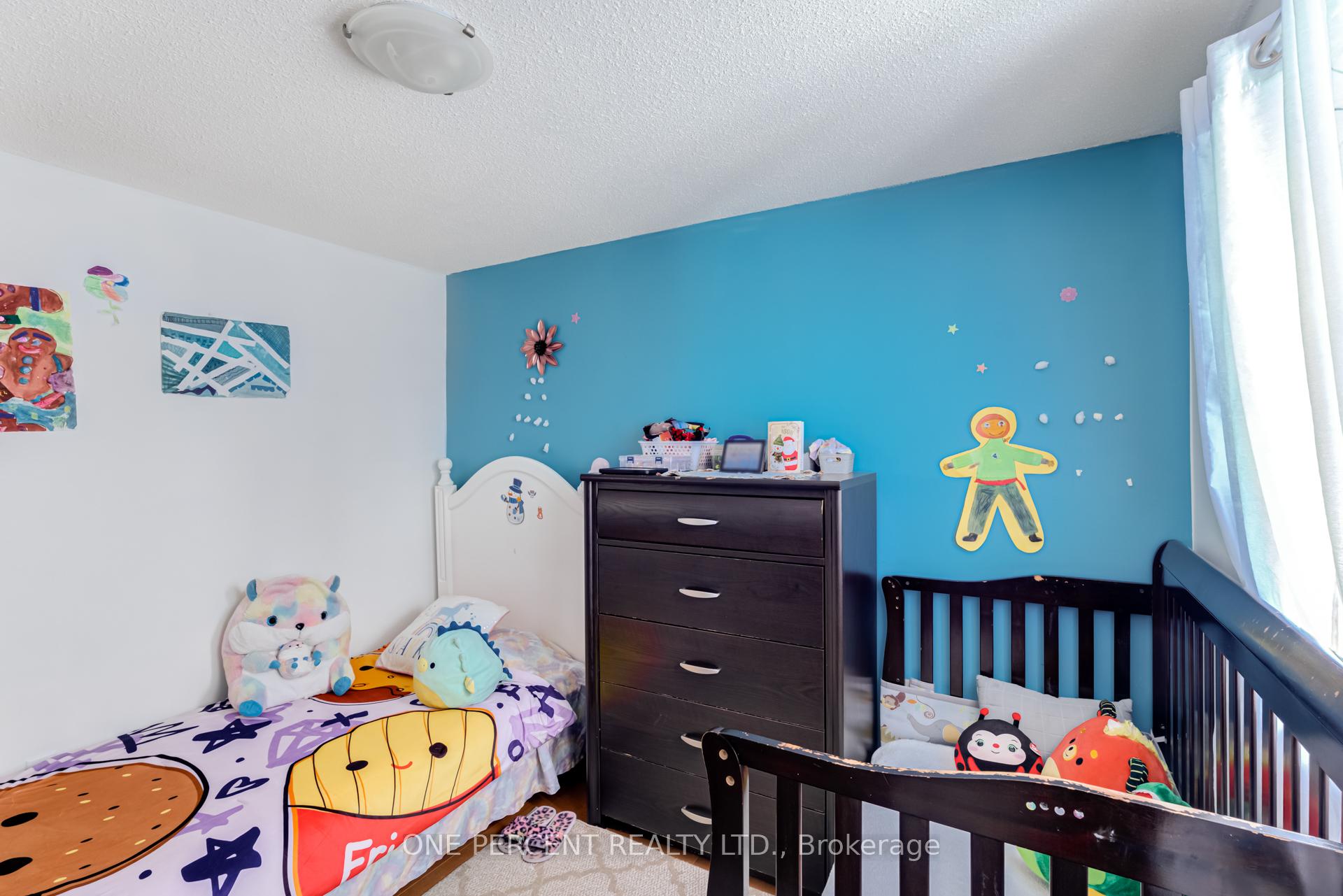 Photo 30 of 1624 Canadore Crescent, Oshawa, Samac — HOMEH