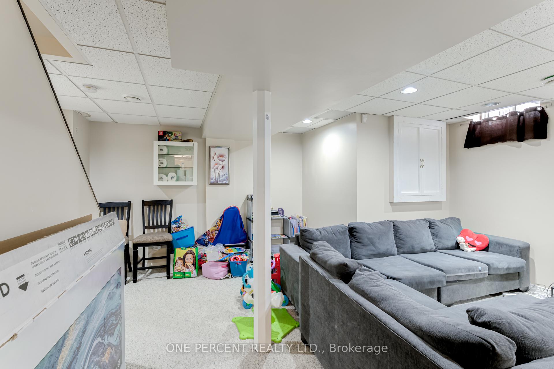 Photo 35 of 1624 Canadore Crescent, Oshawa, Samac — HOMEH