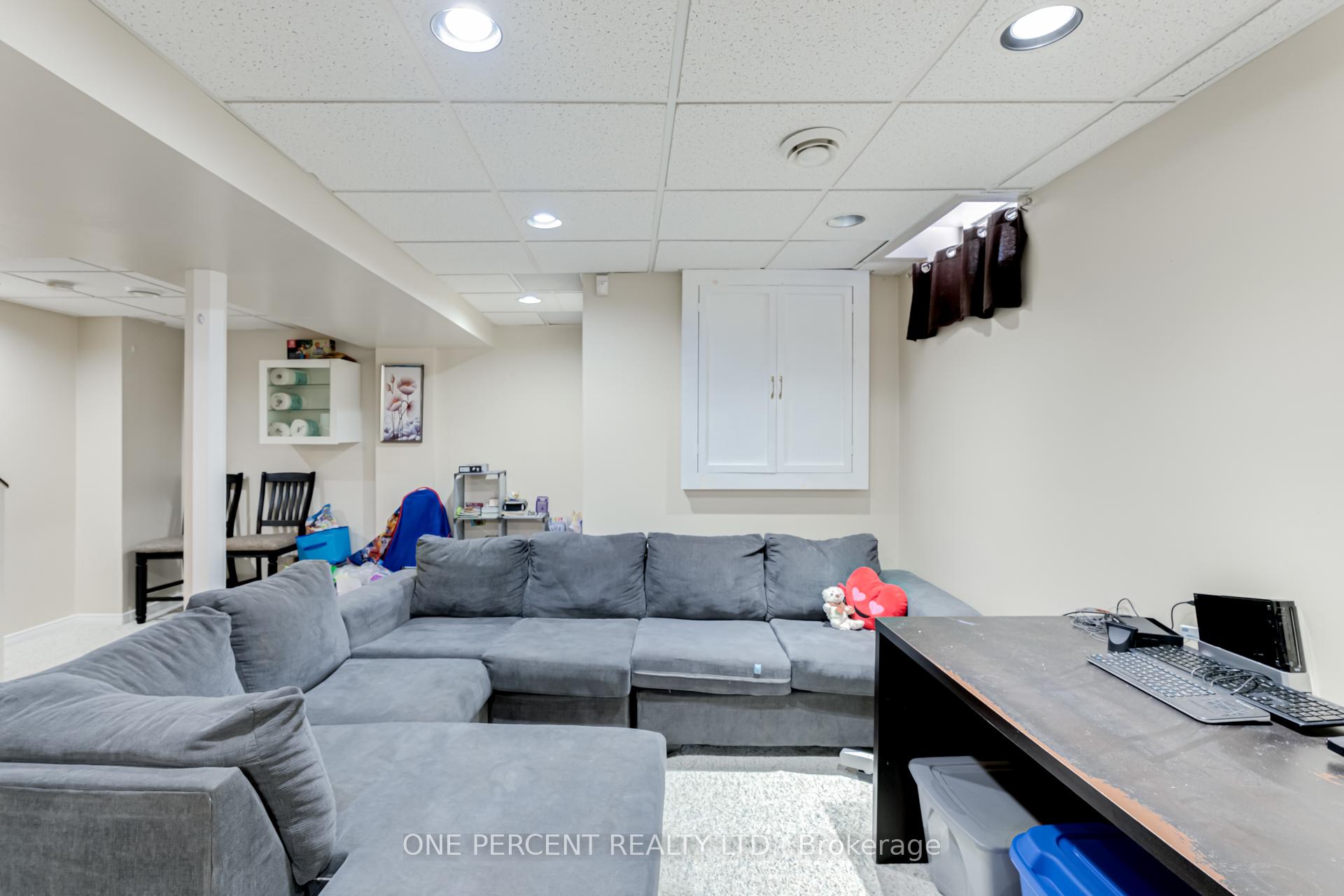 Photo 38 of 1624 Canadore Crescent, Oshawa, Samac — HOMEH
