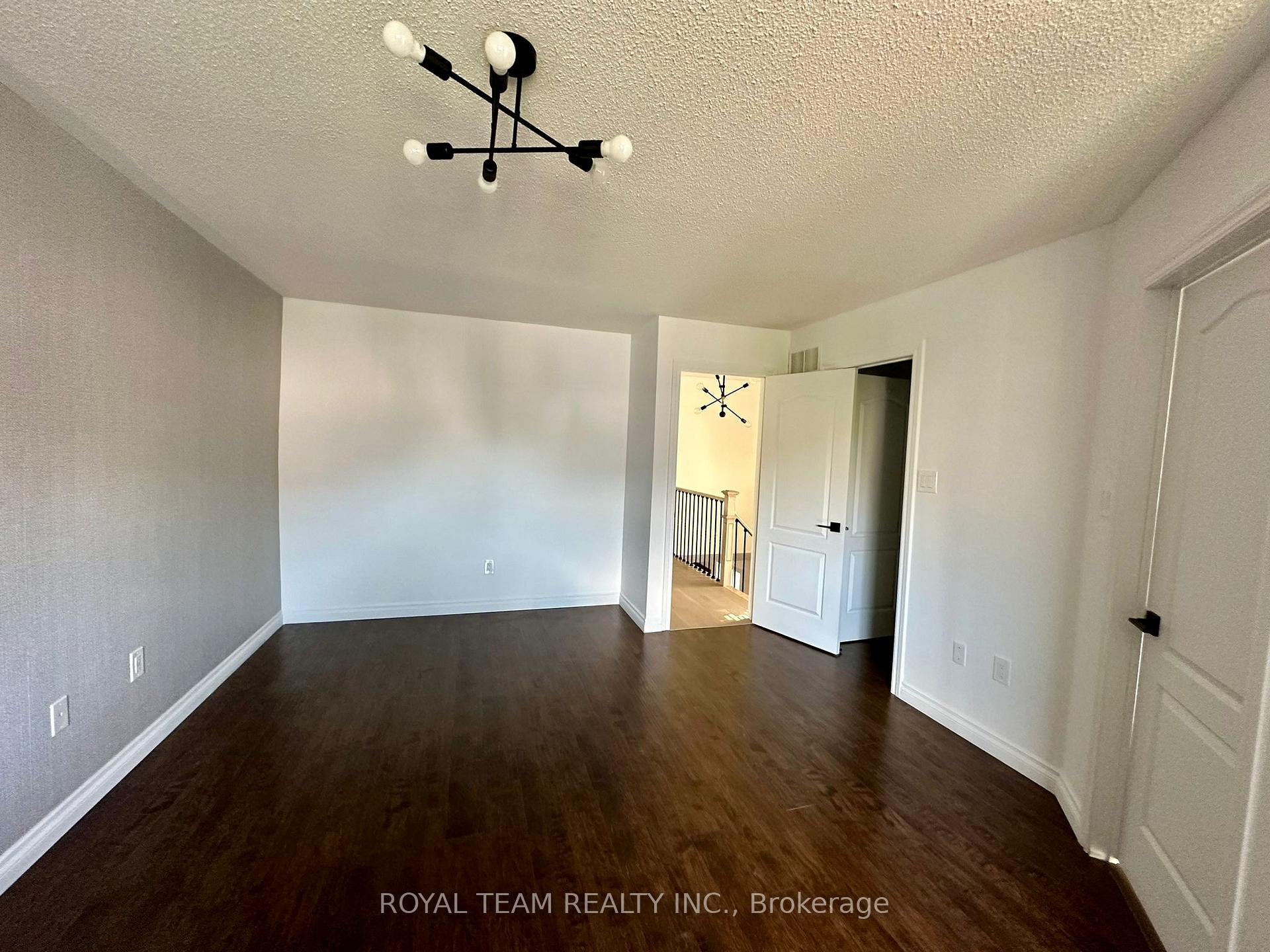 Photo 16 of 74 Silverdart Crescent, Richmond Hill, Oak Ridges — HOMEH