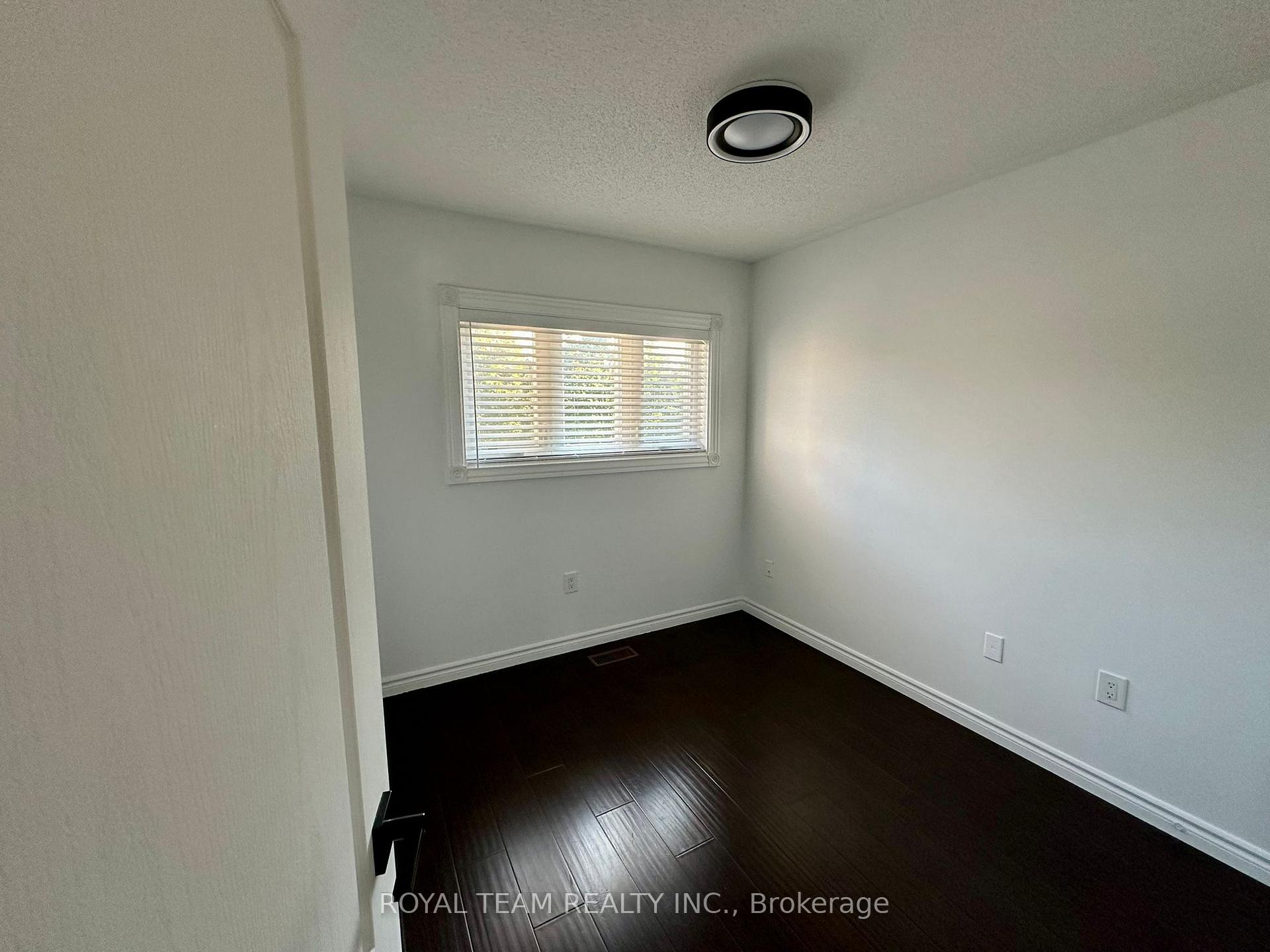 Photo 19 of 74 Silverdart Crescent, Richmond Hill, Oak Ridges — HOMEH