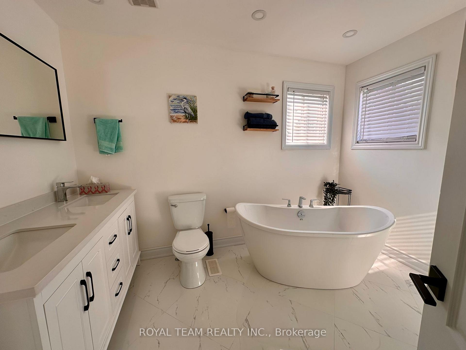 Photo 26 of 74 Silverdart Crescent, Richmond Hill, Oak Ridges — HOMEH