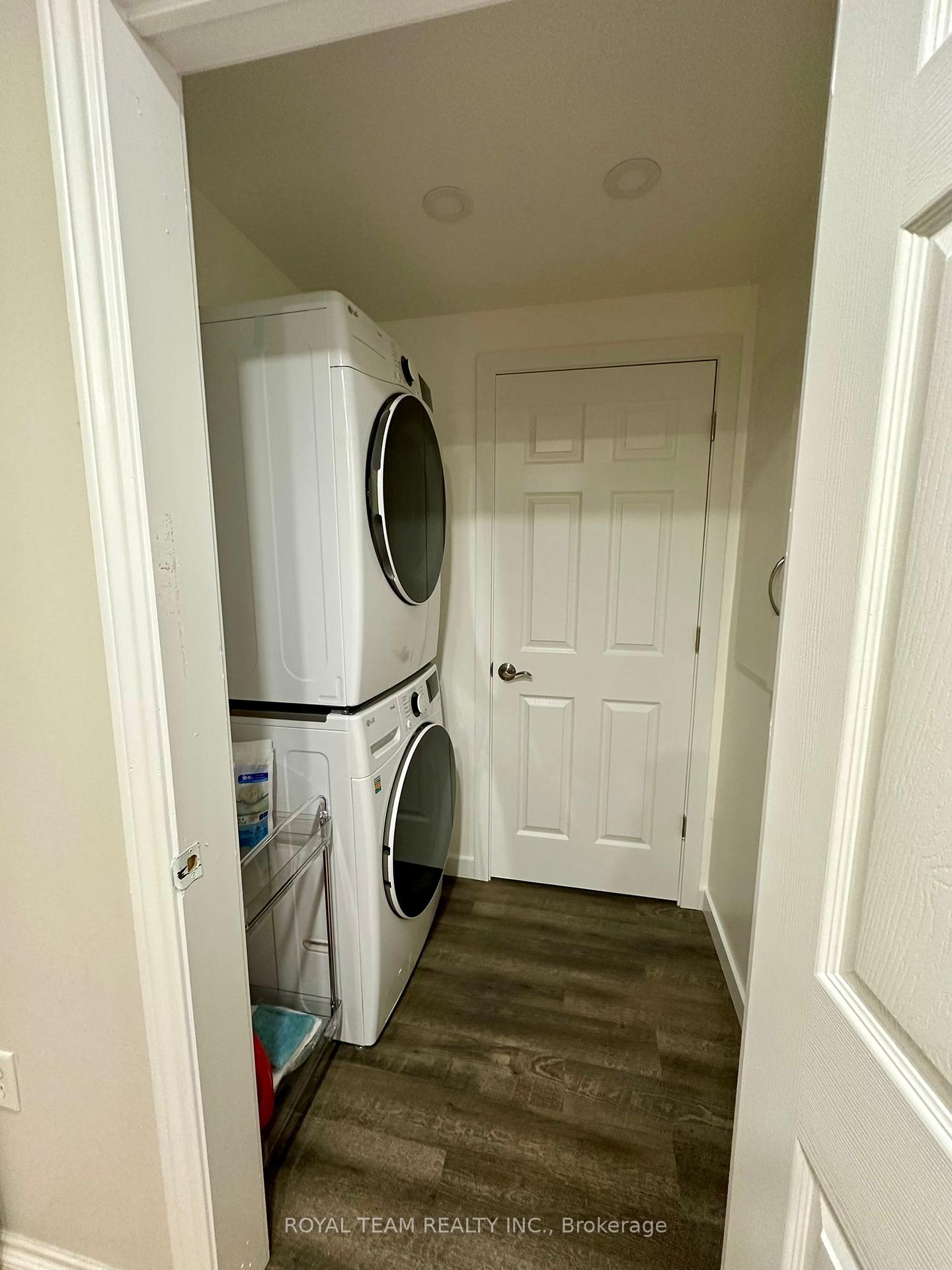 Photo 33 of 74 Silverdart Crescent, Richmond Hill, Oak Ridges — HOMEH