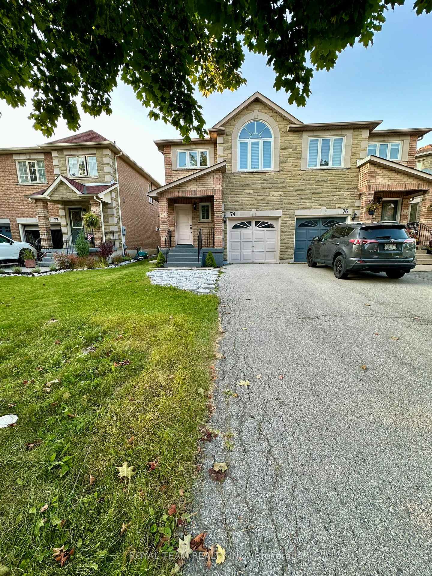 Photo 38 of 74 Silverdart Crescent, Richmond Hill, Oak Ridges — HOMEH