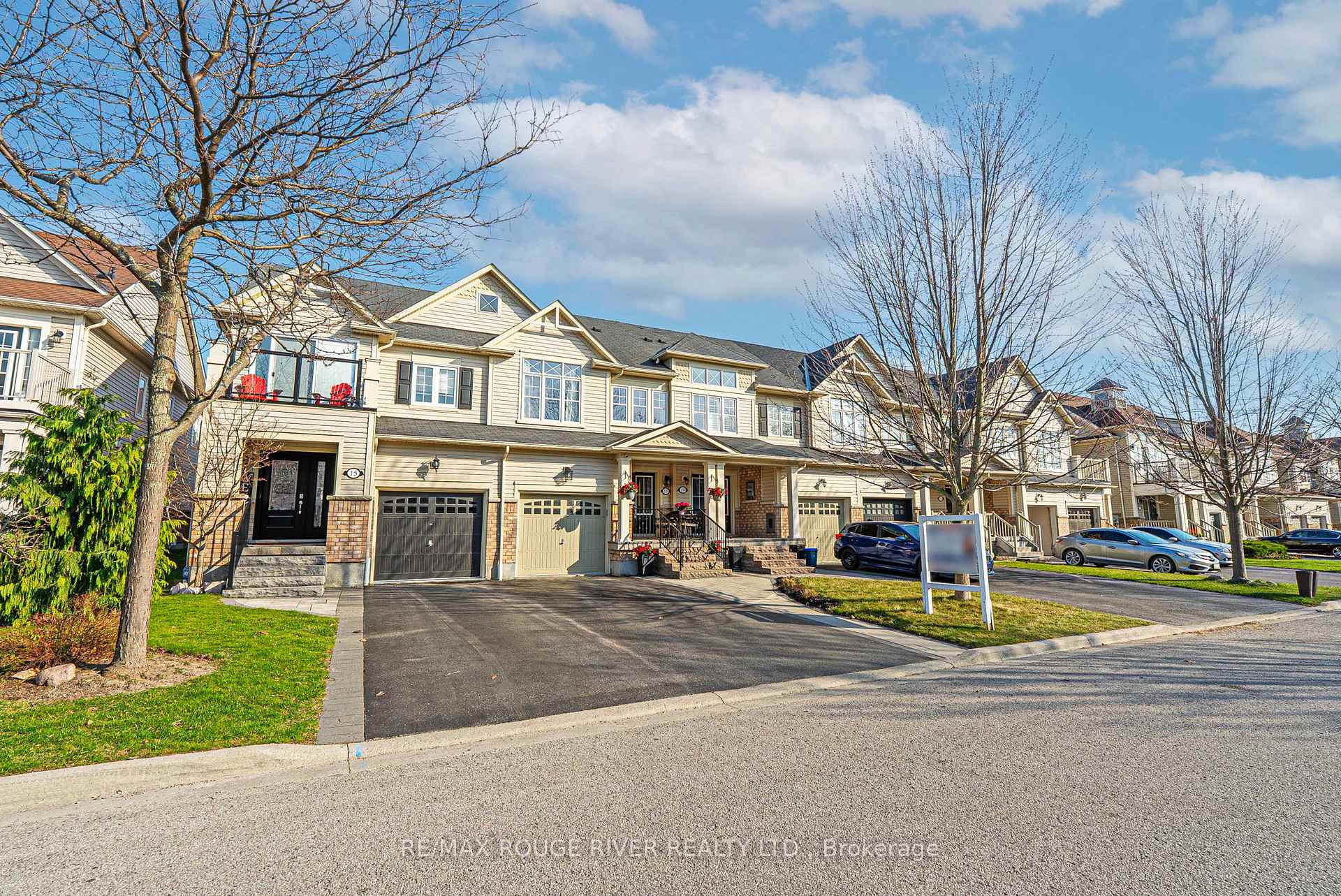 Photo 1 of 17 Stanhope Street, Whitby, Port Whitby — HOMEH