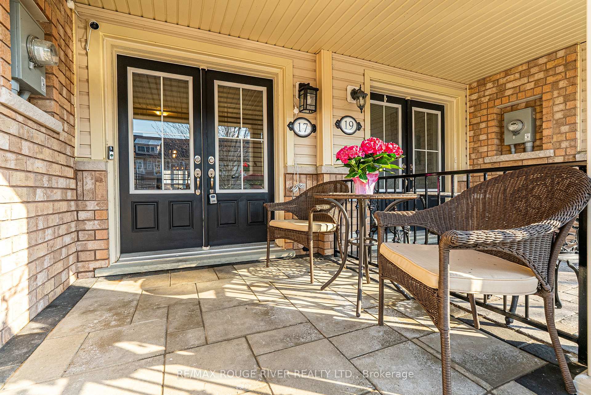 Photo 4 of 17 Stanhope Street, Whitby, Port Whitby — HOMEH