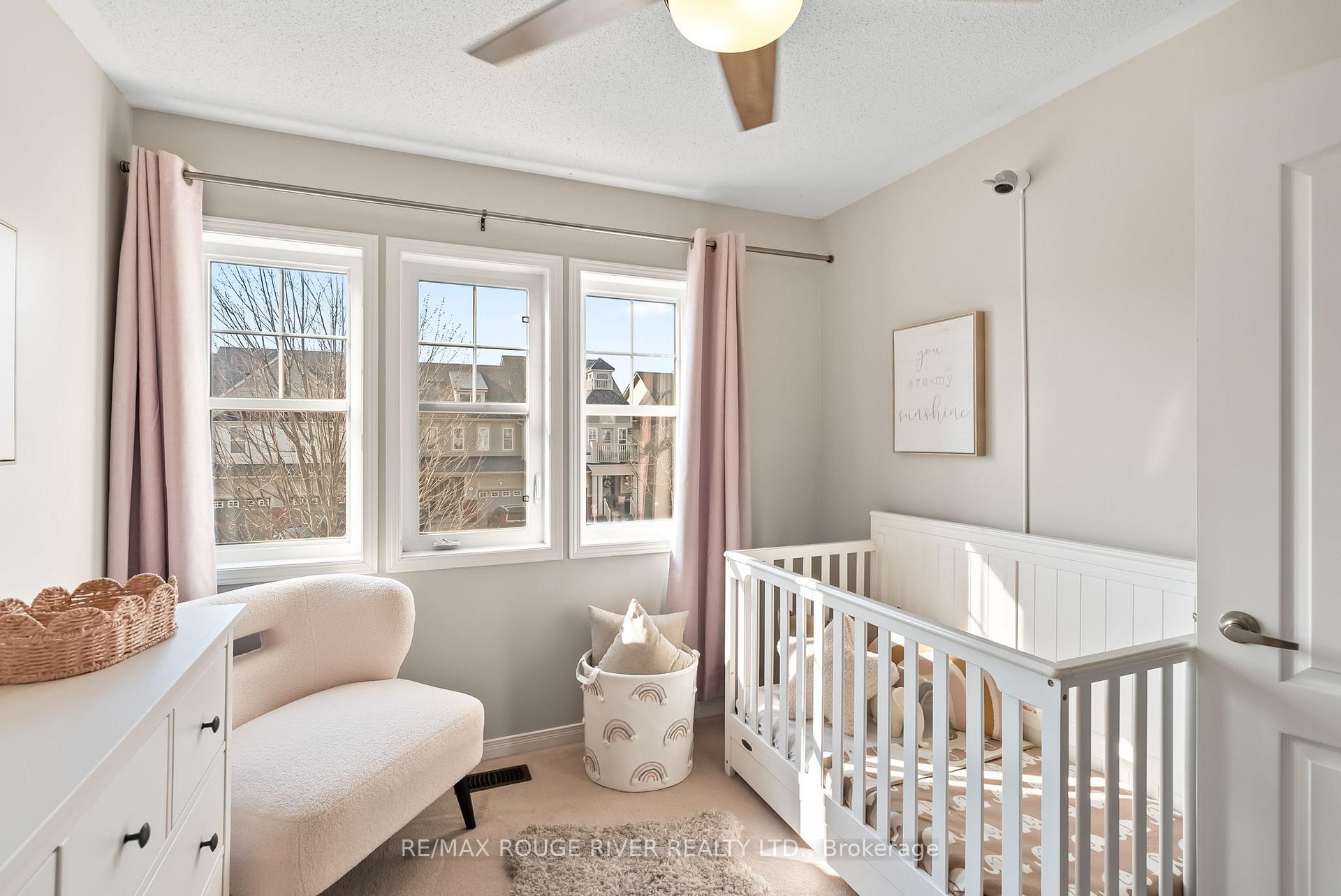 Photo 25 of 17 Stanhope Street, Whitby, Port Whitby — HOMEH