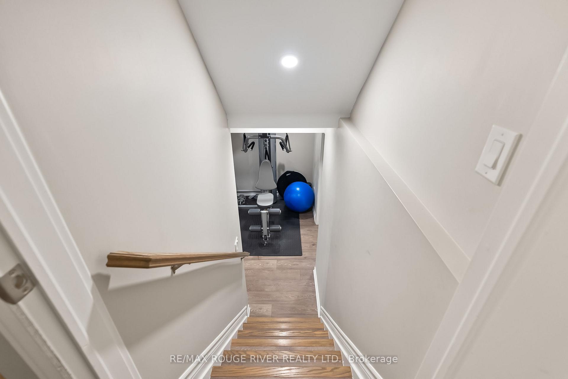 Photo 35 of 17 Stanhope Street, Whitby, Port Whitby — HOMEH